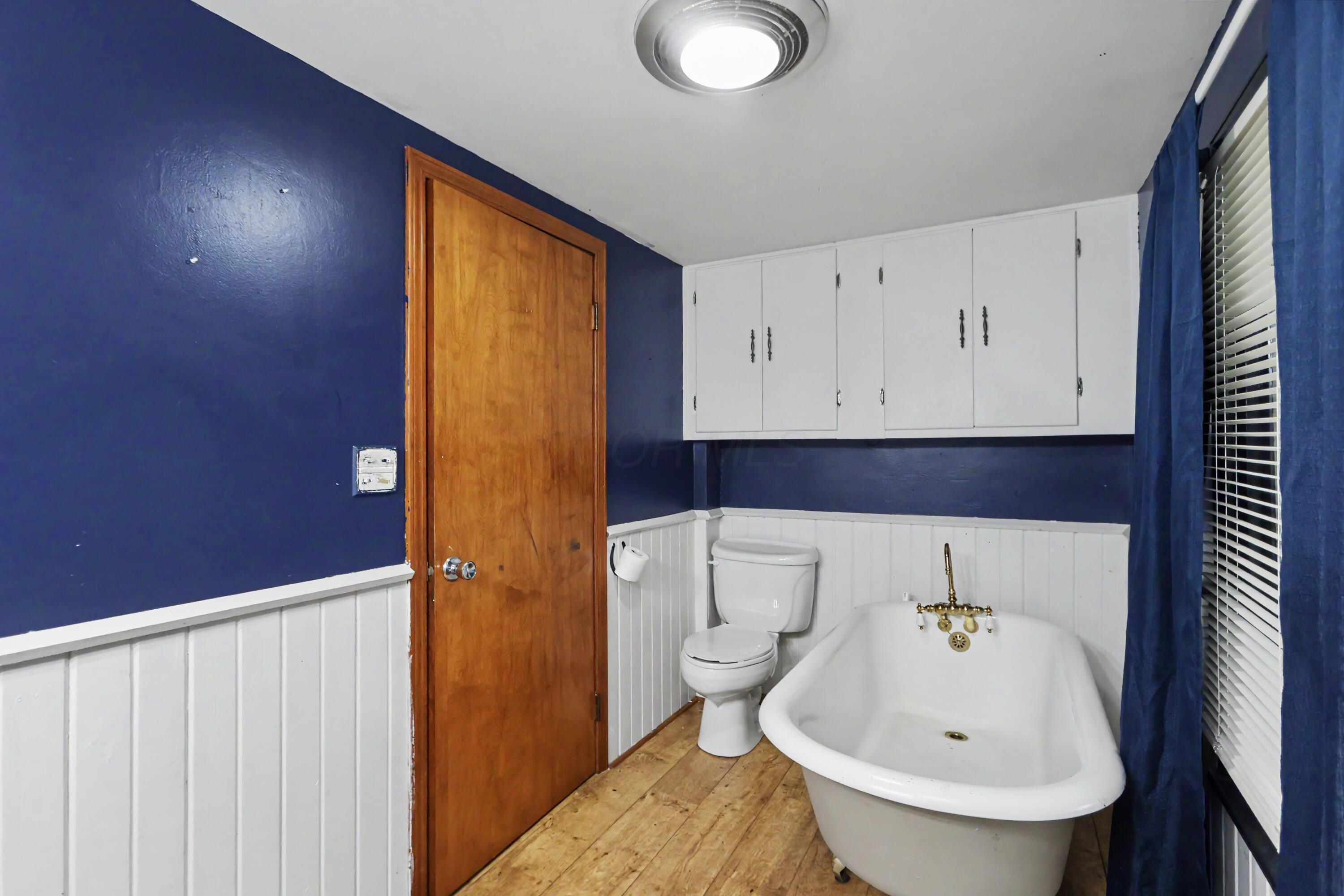 2444 Kings Corners Road E Property Photo 26