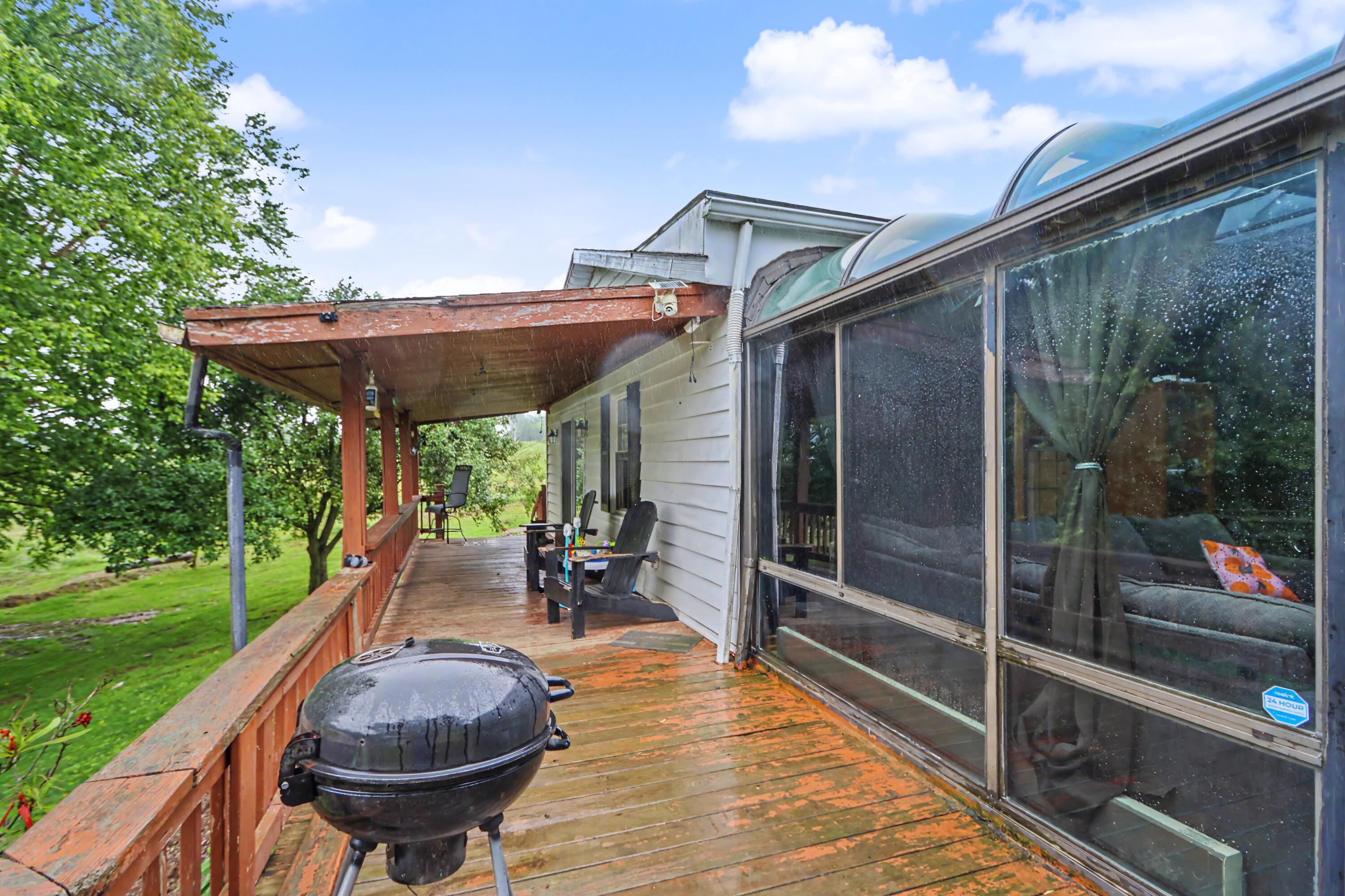 2444 Kings Corners Road E Property Photo 33