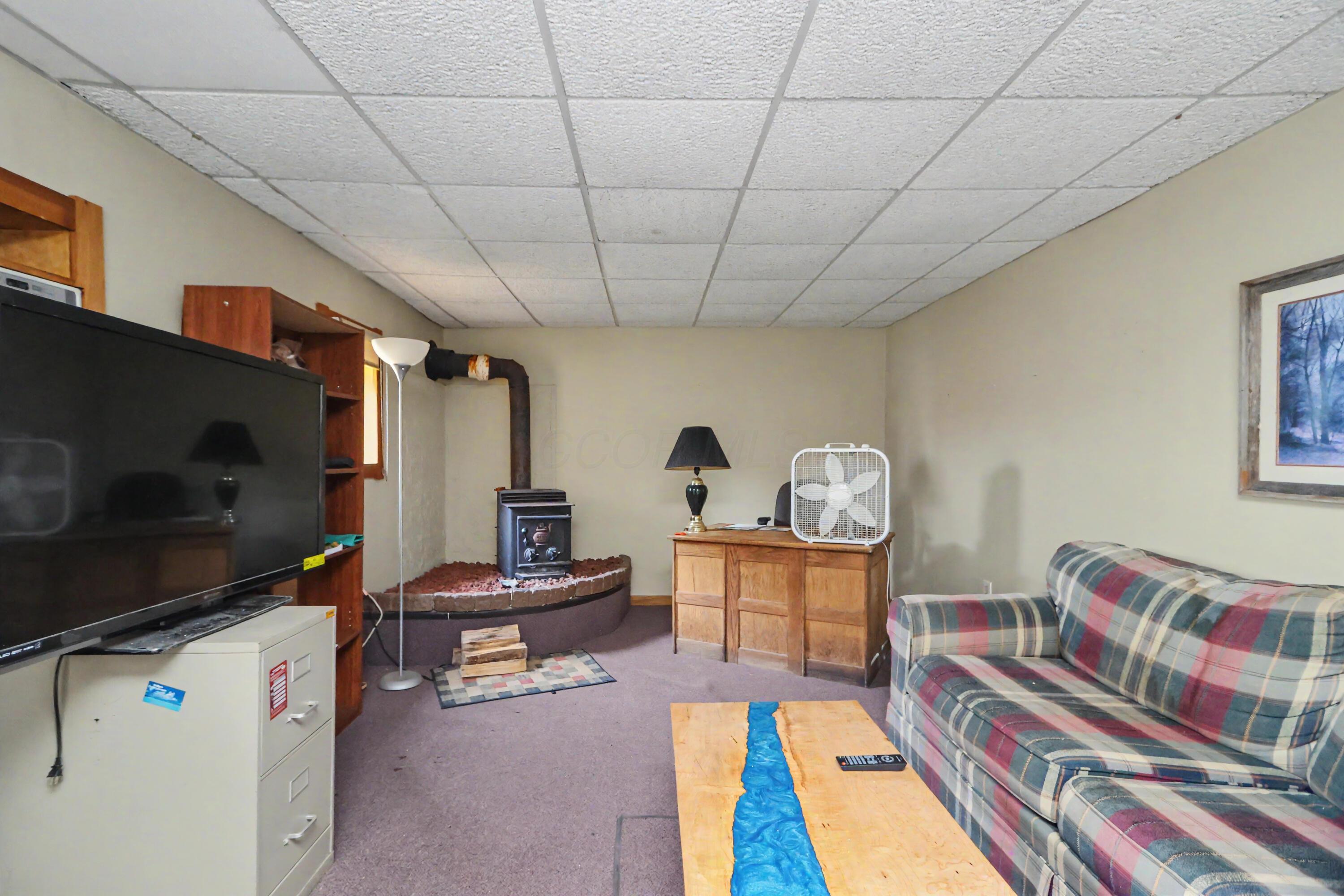 2444 Kings Corners Road E Property Photo 45