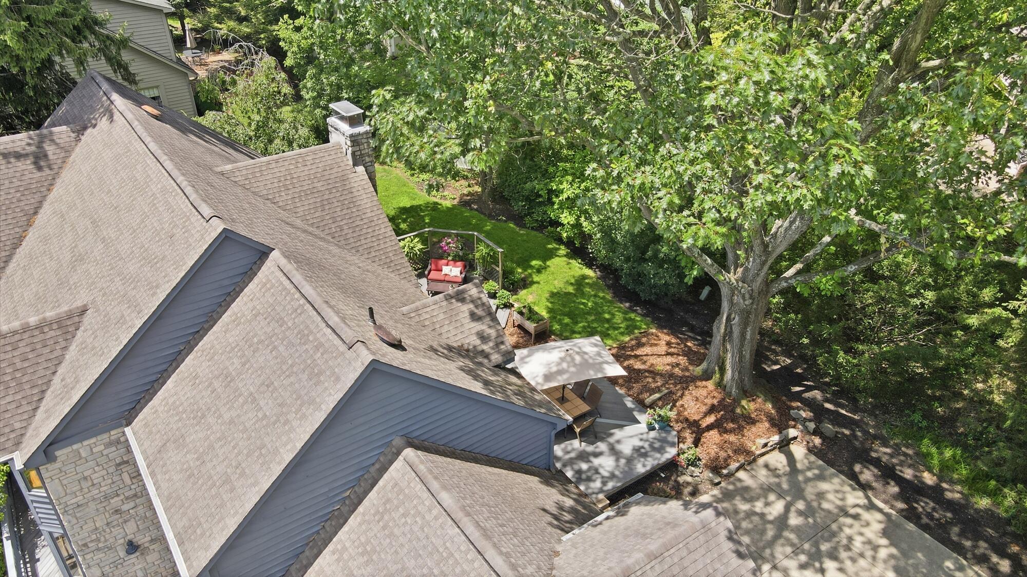 786 Robbins Way Property Photo 10