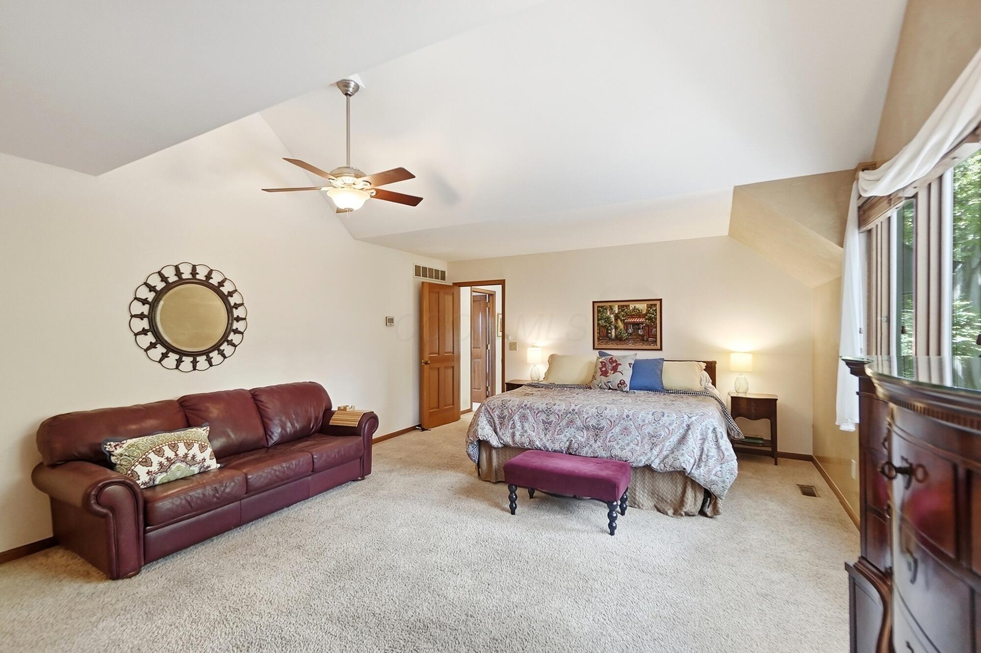 786 Robbins Way Property Photo 39
