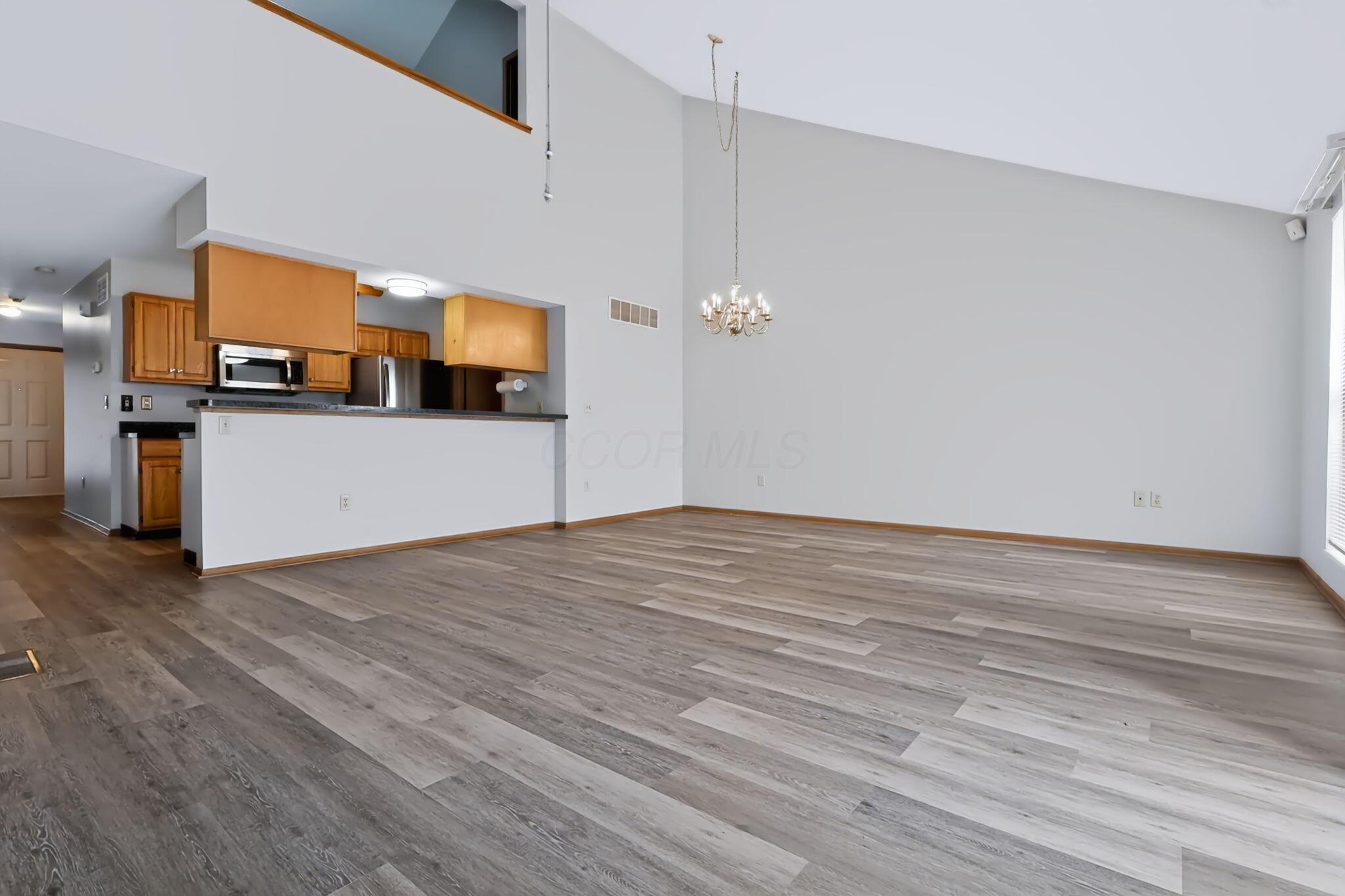 1000 Oak Bay Drive Property Photo 11