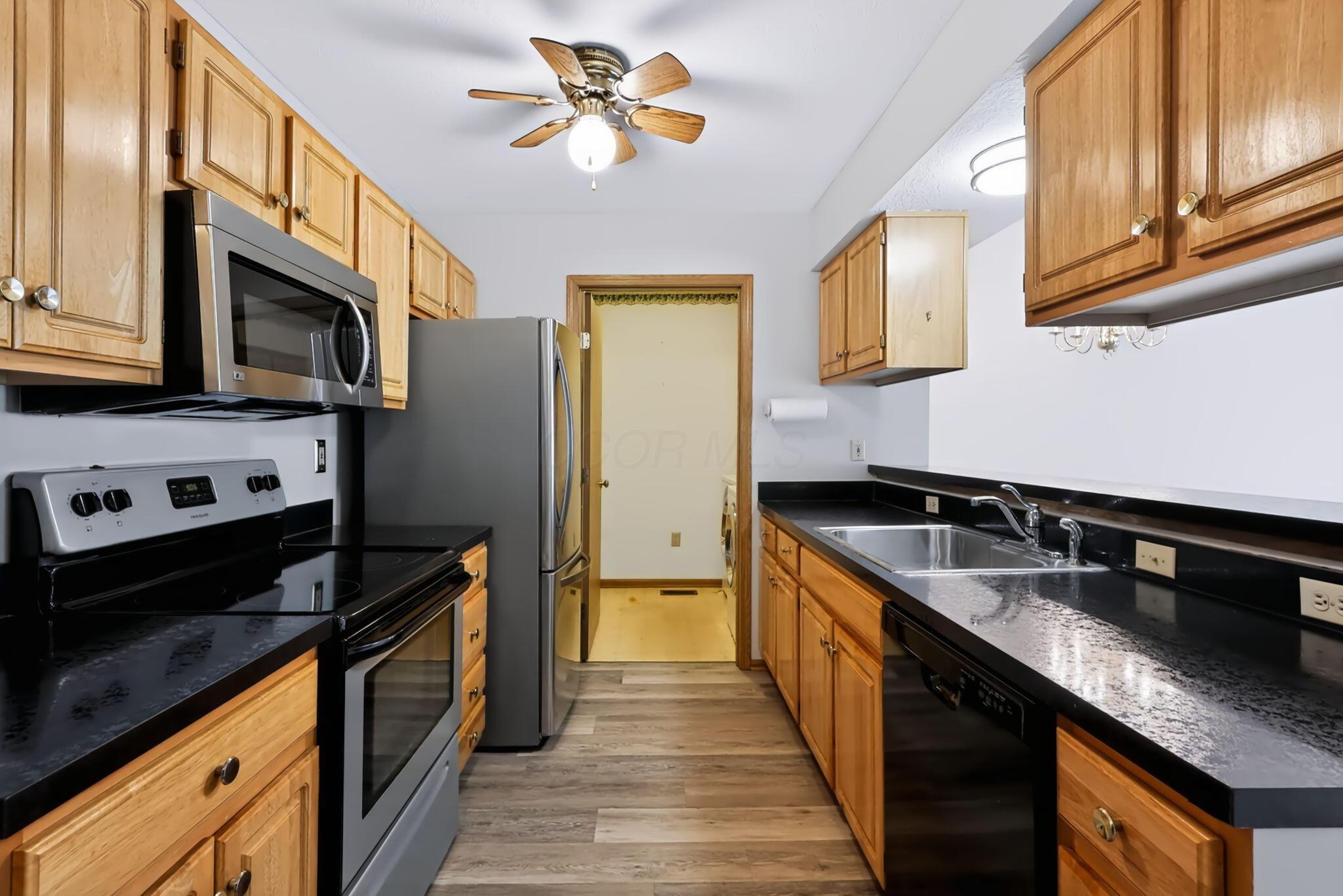 1000 Oak Bay Drive Property Photo 18
