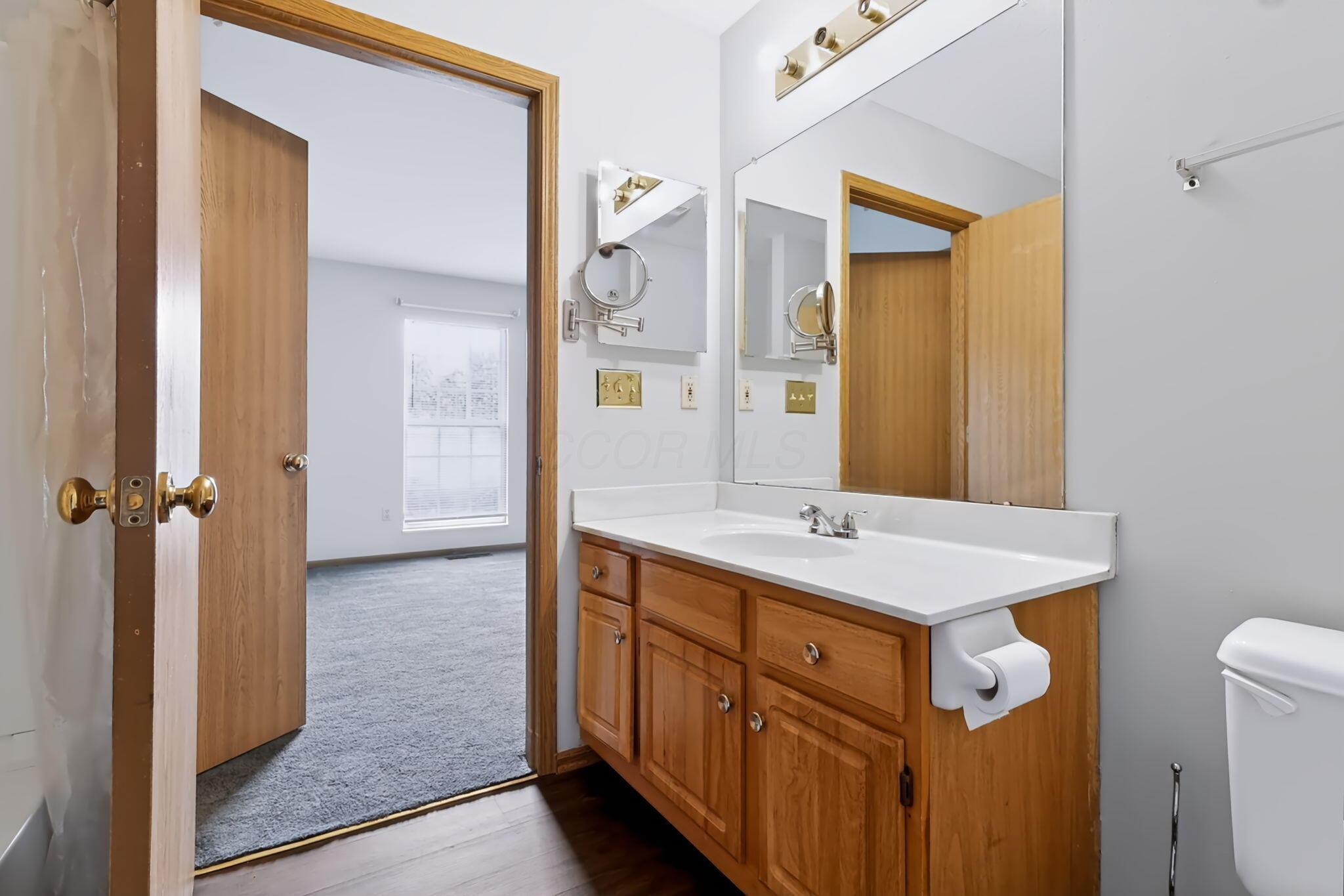 1000 Oak Bay Drive Property Photo 27