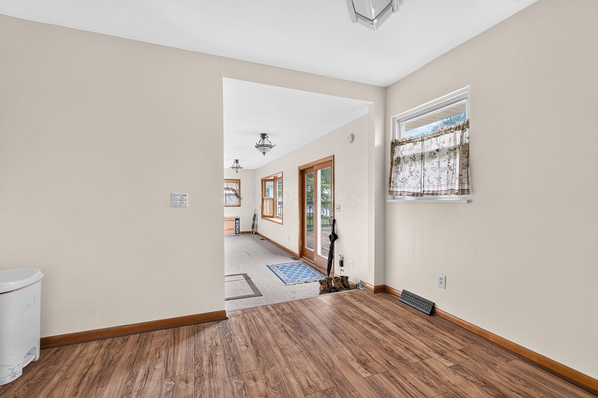 925 Collins Avenue Property Photo 16