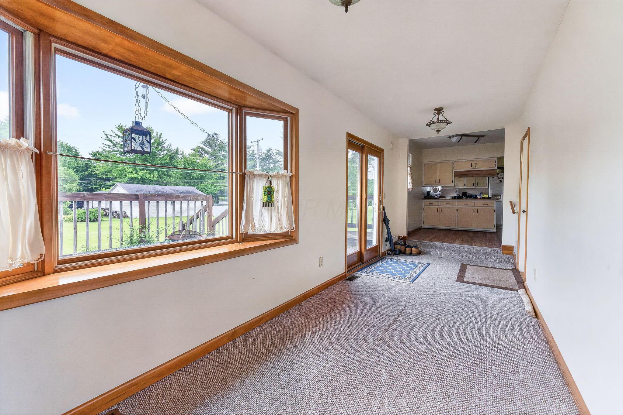 925 Collins Avenue Property Photo 19