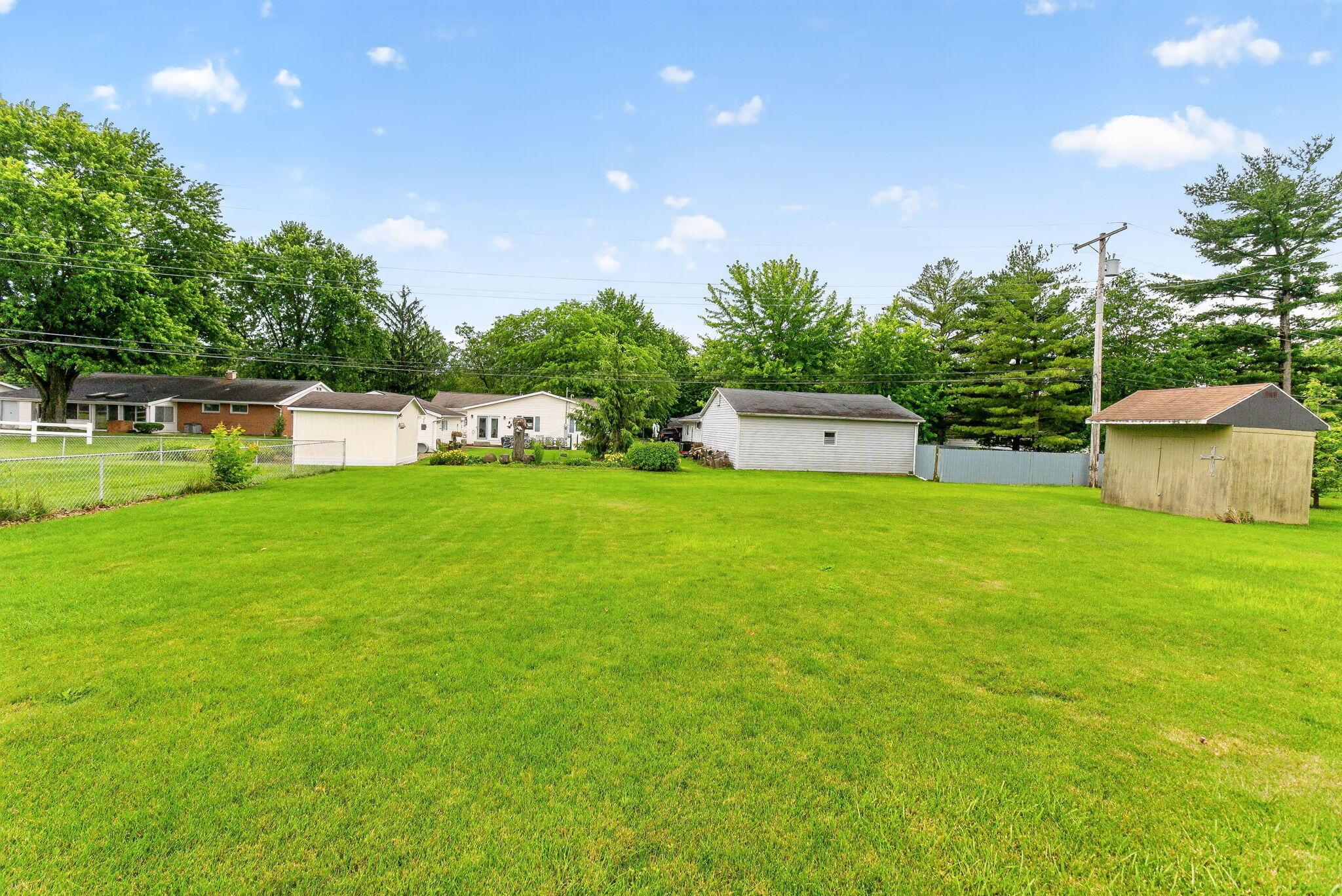 925 Collins Avenue Property Photo 44