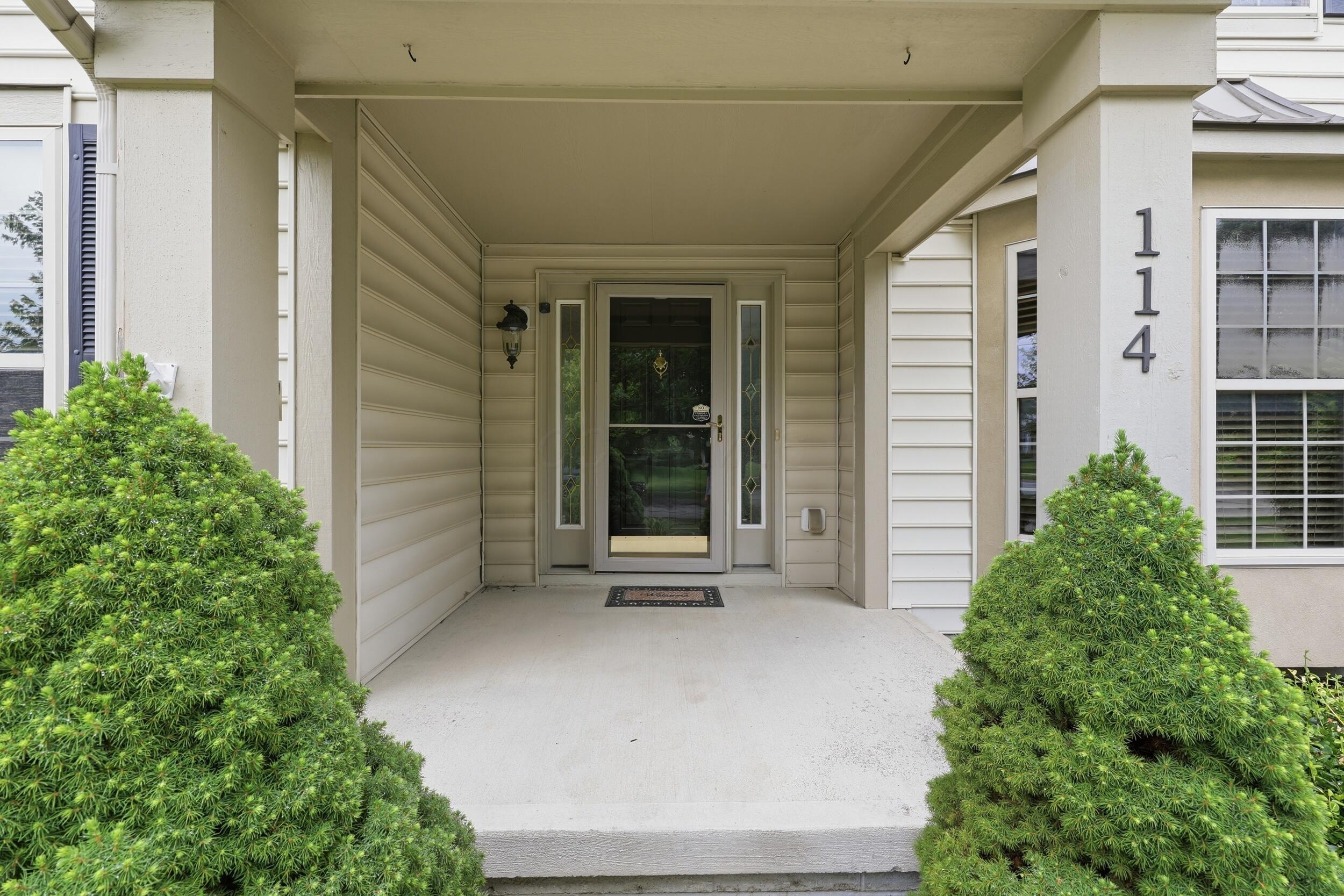 114 Diverston Way Property Photo 5