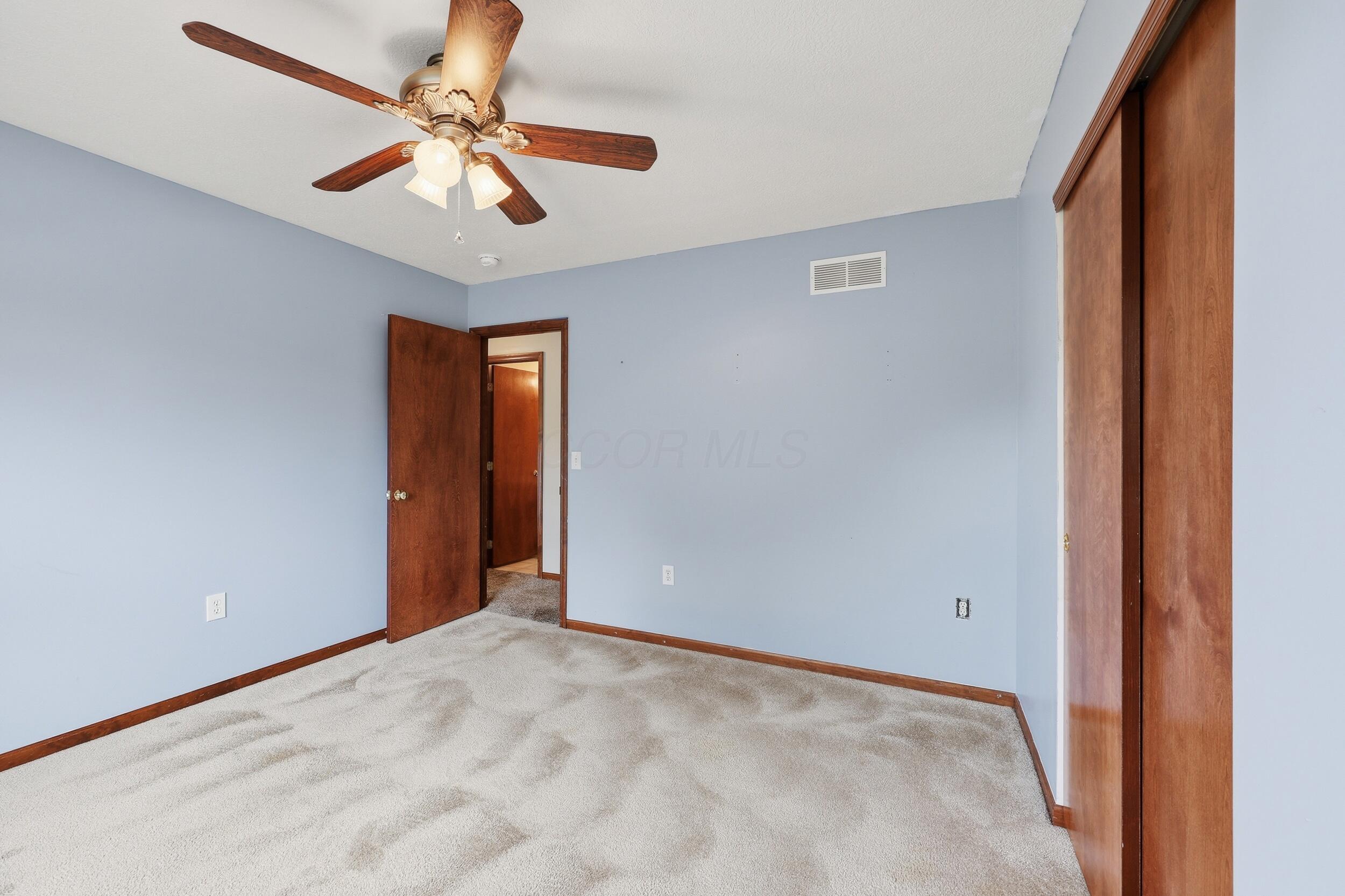 114 Diverston Way Property Photo 25
