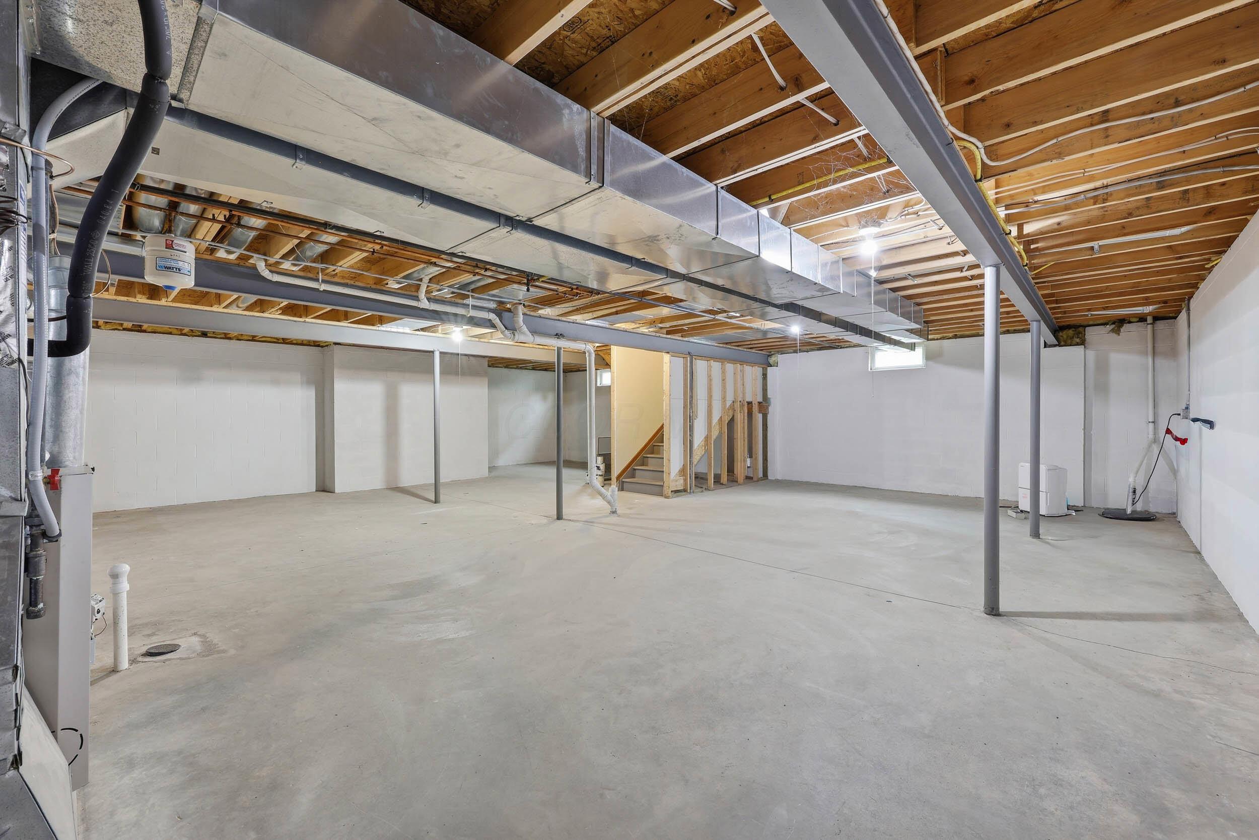 114 Diverston Way Property Photo 32
