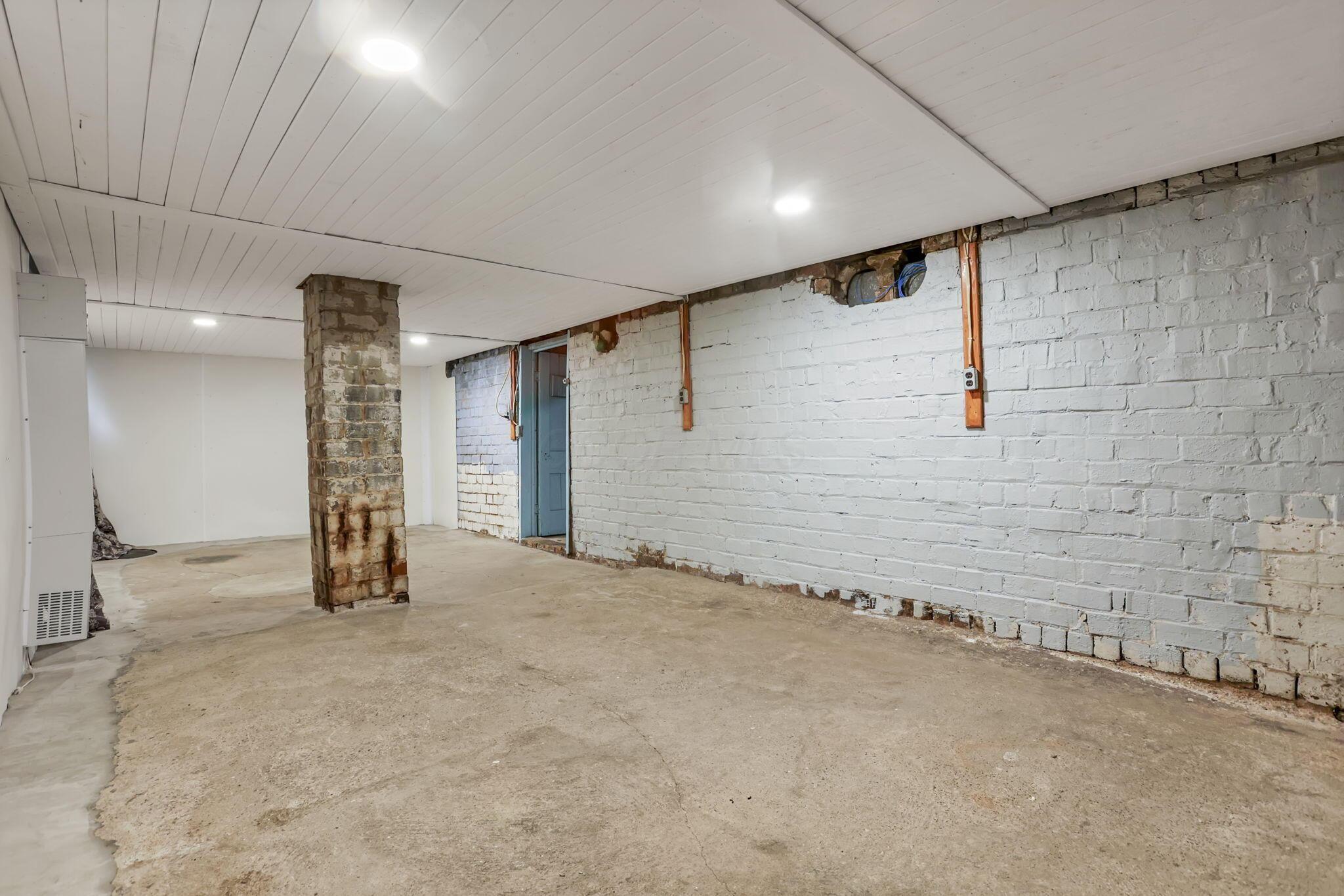 71 North Street Property Photo 43