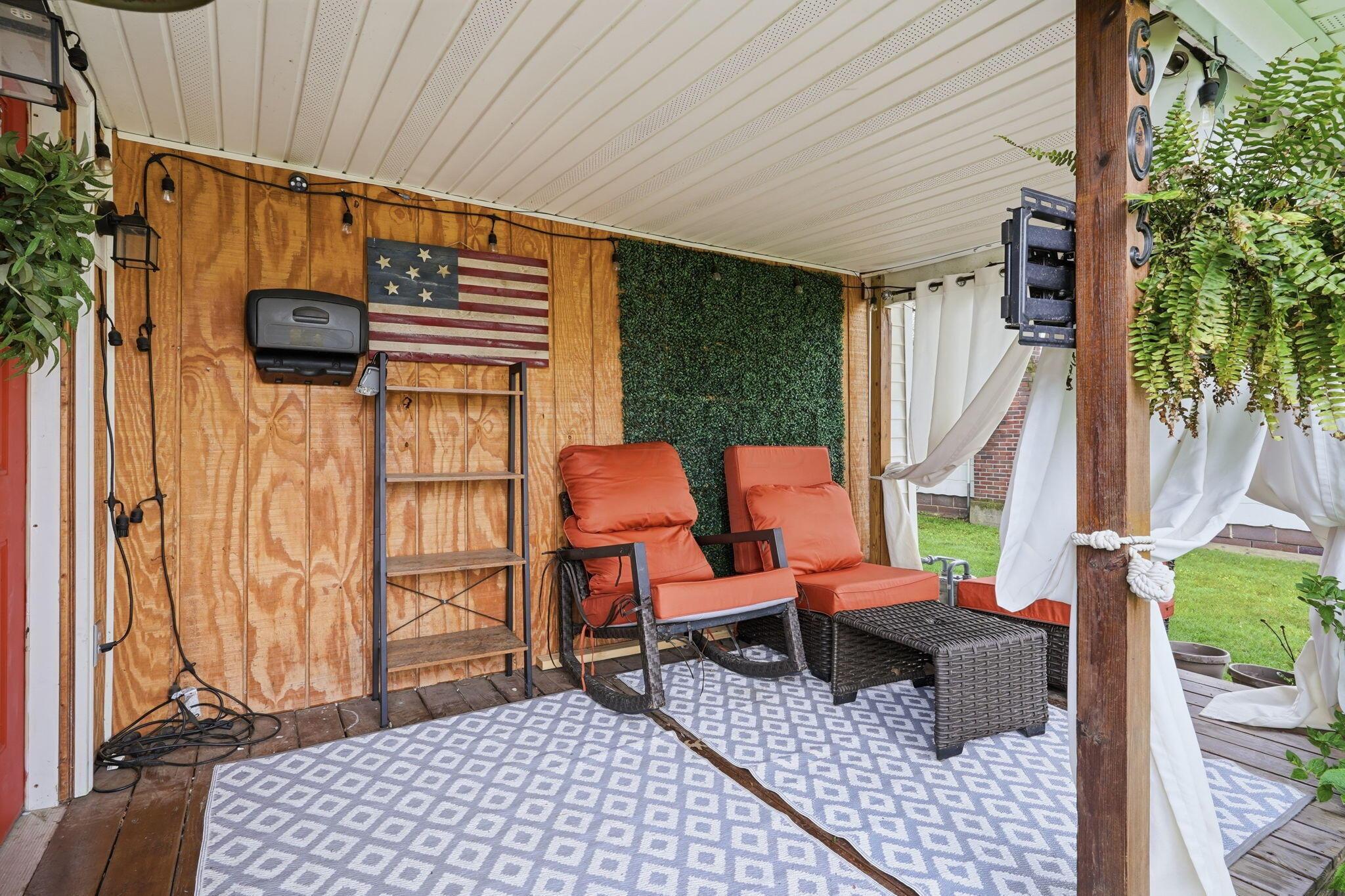 603 Dunlap Street Property Photo 4