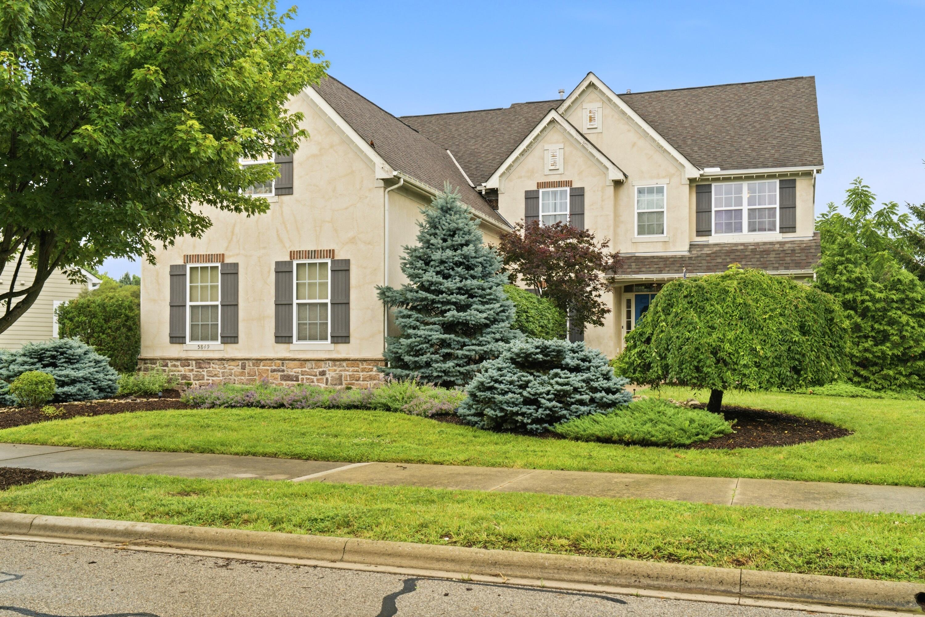 5849 Vandeleur Place Property Photo 1