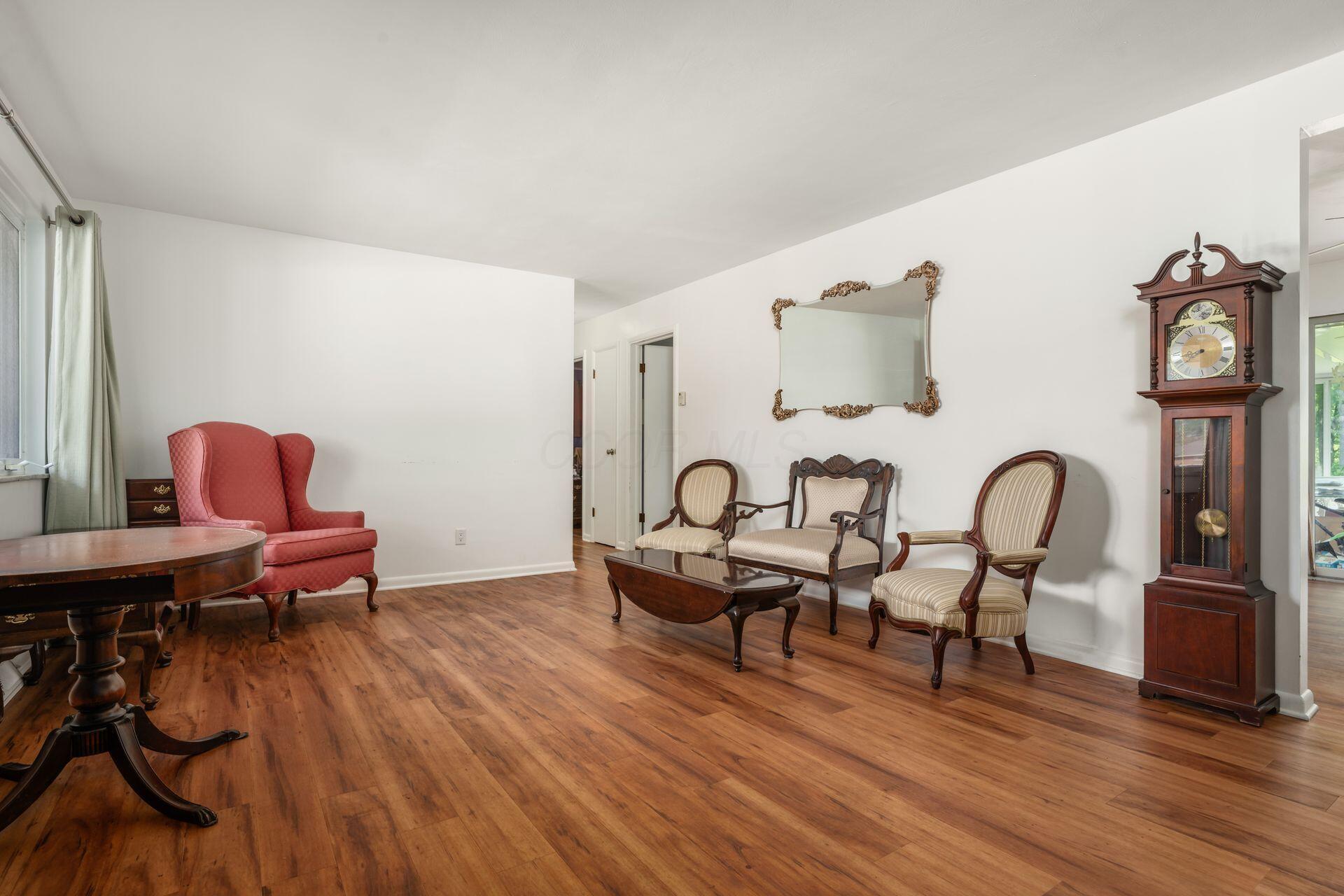4553 Sandy Lane Road Property Photo 3