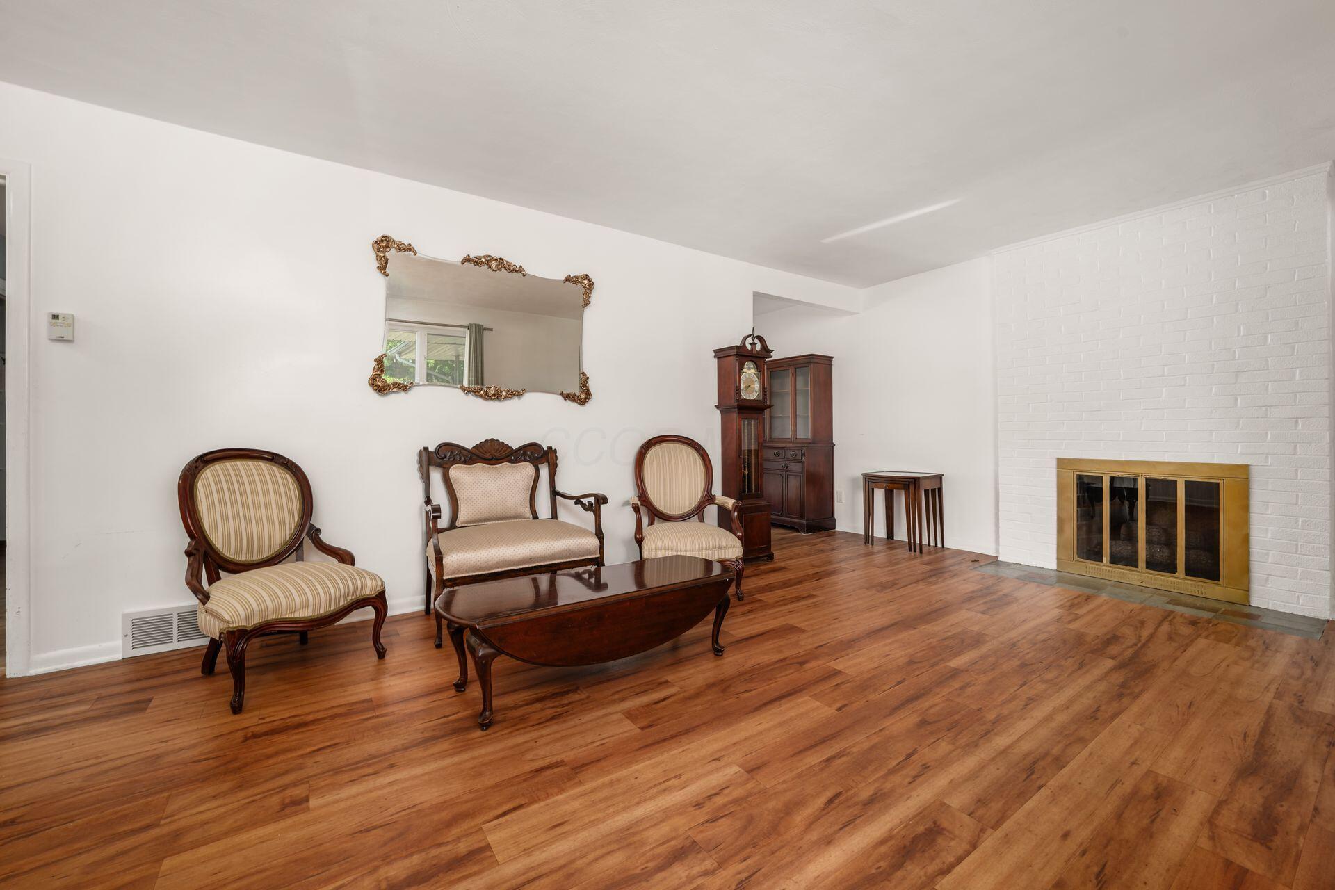 4553 Sandy Lane Road Property Photo 8