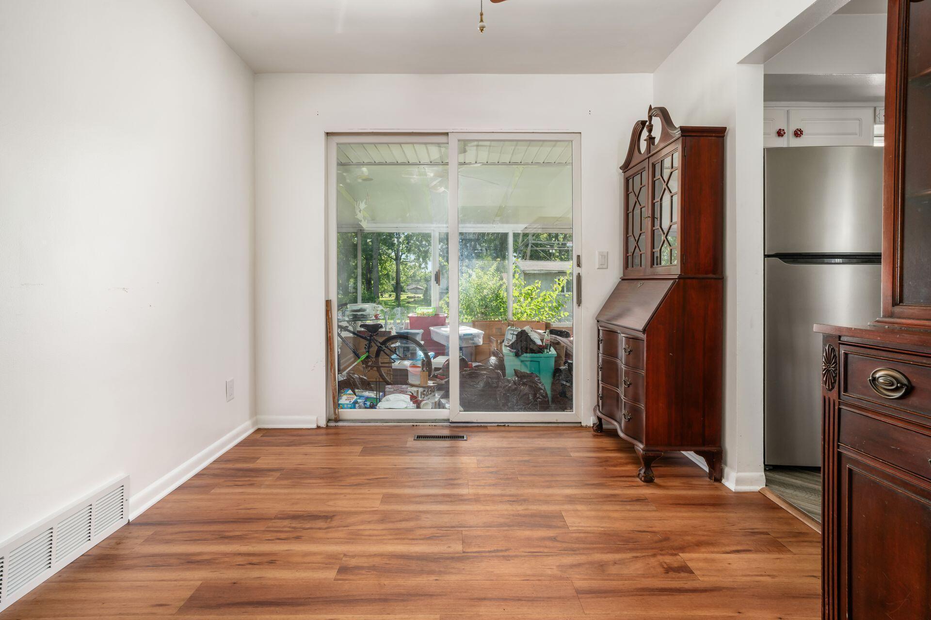 4553 Sandy Lane Road Property Photo 10