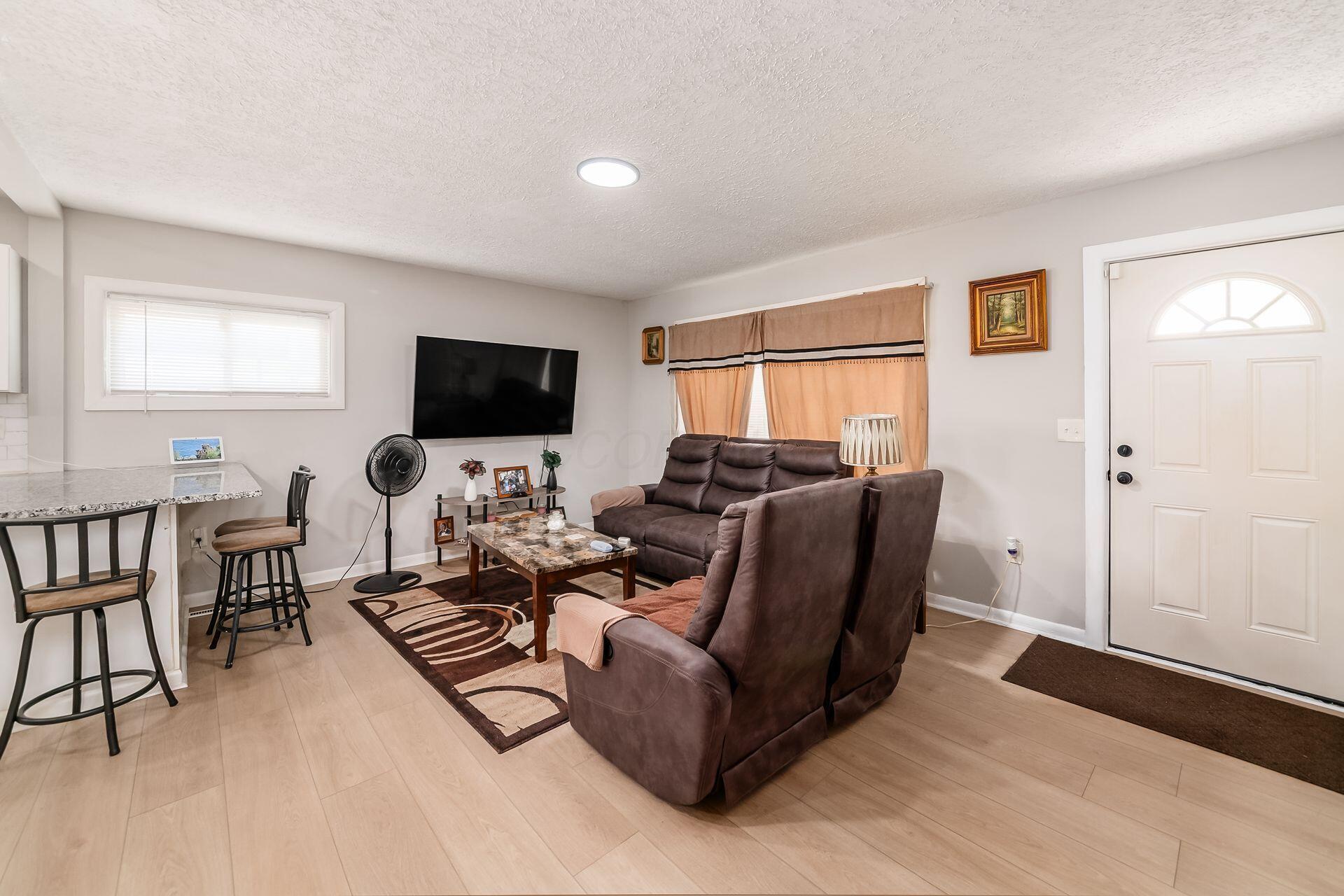 2153 Dawnlight Avenue Property Photo 4