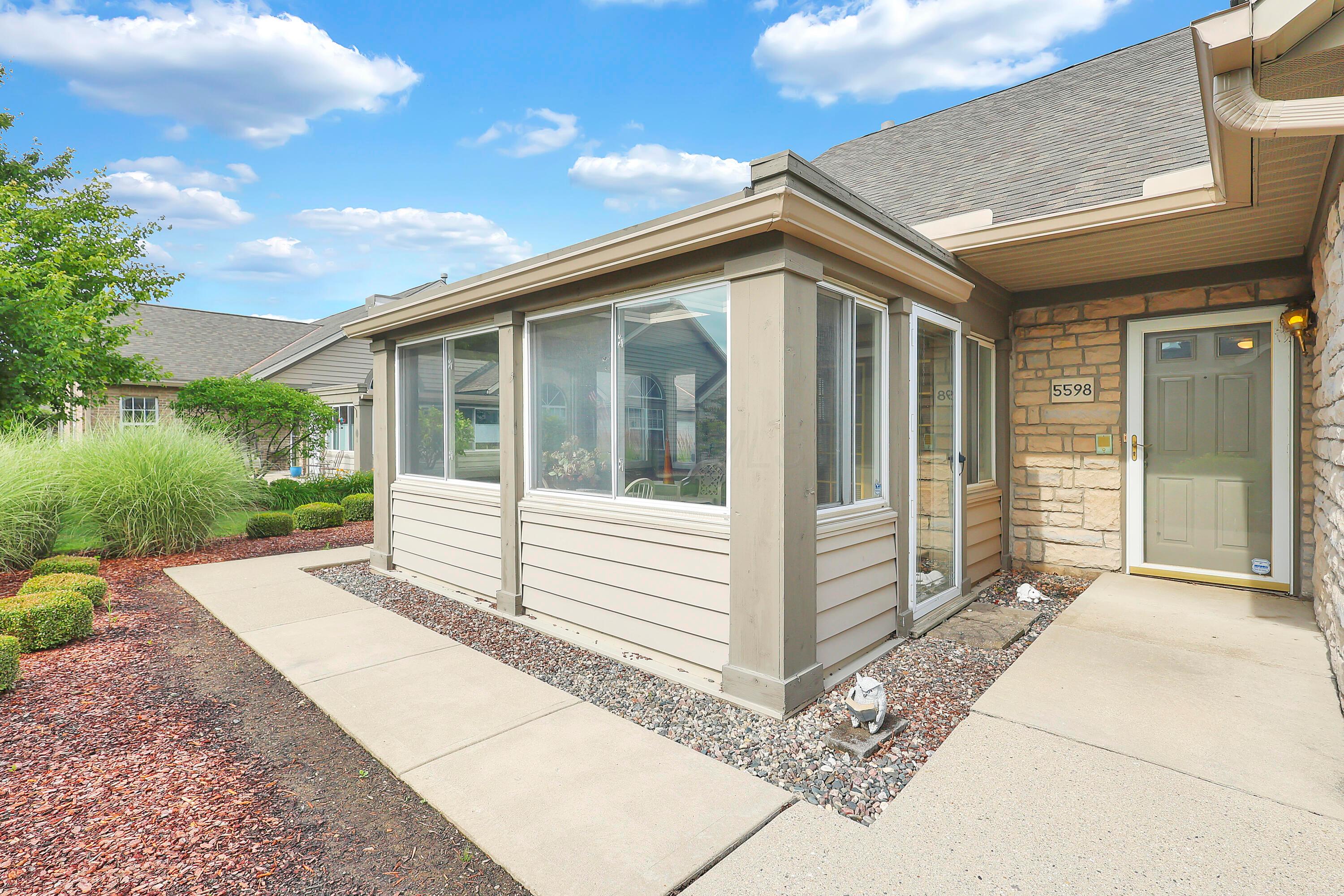 5598 Brickstone Place, 4 Property Photo 6