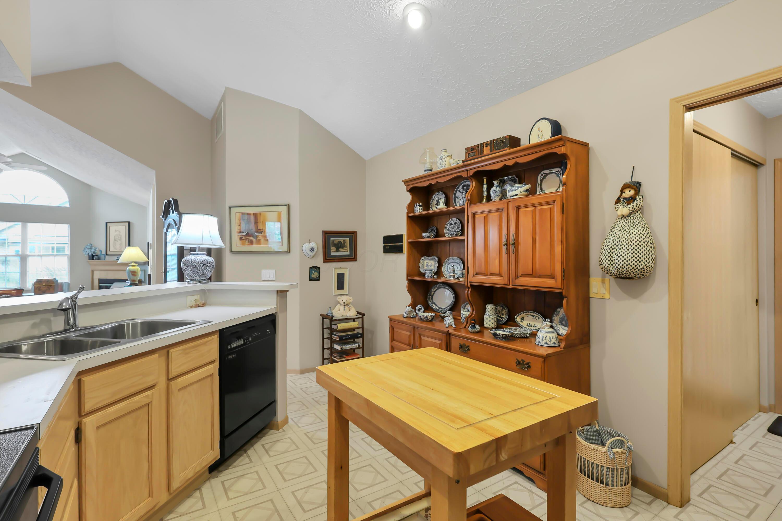 5598 Brickstone Place, 4 Property Photo 26
