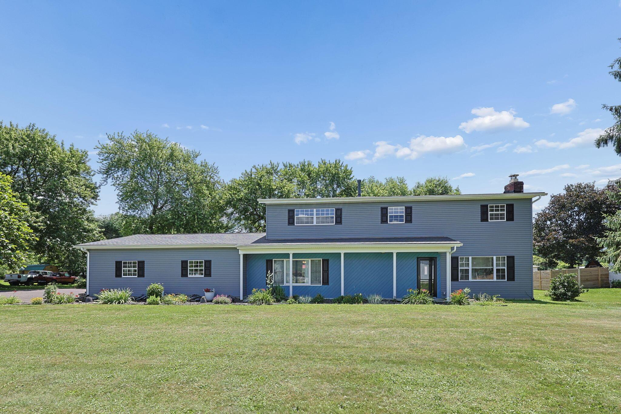 7675 Lake Drive Road Property Photo 2