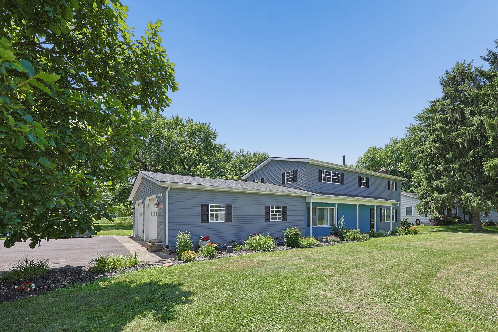7675 Lake Drive Road Property Photo 3