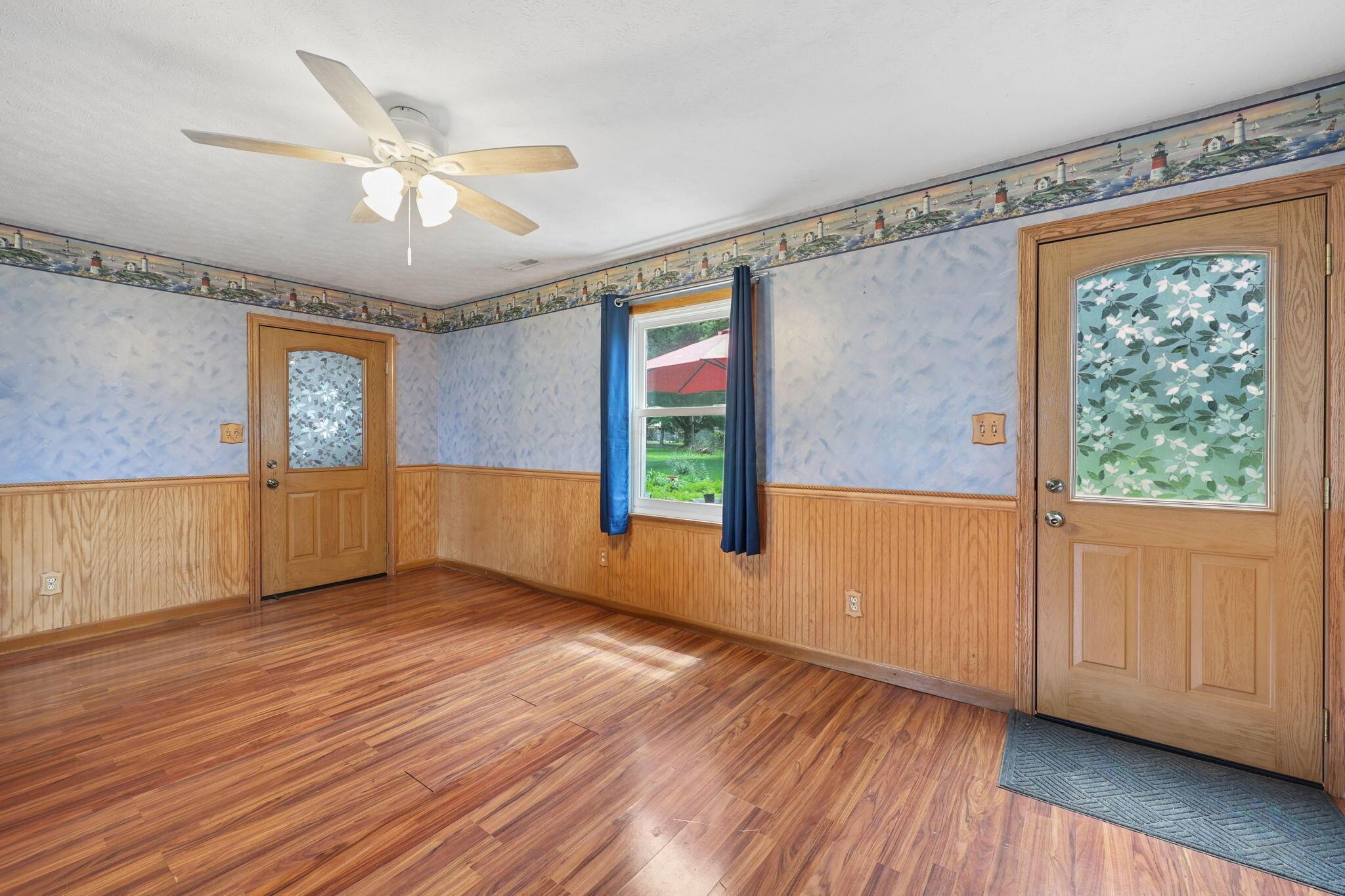 7675 Lake Drive Road Property Photo 12