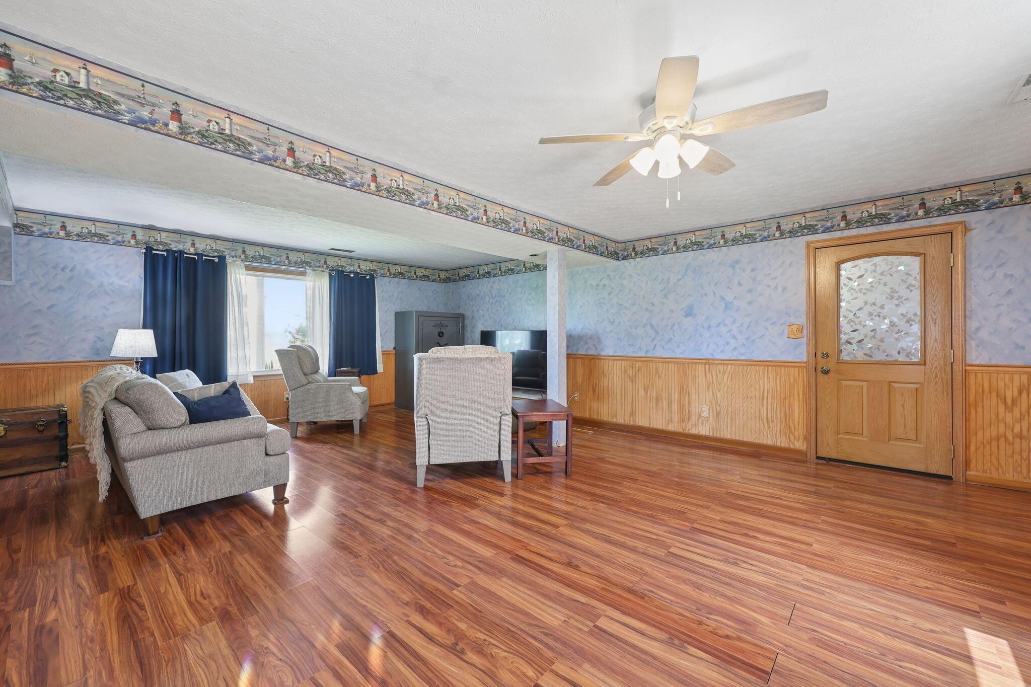 7675 Lake Drive Road Property Photo 13