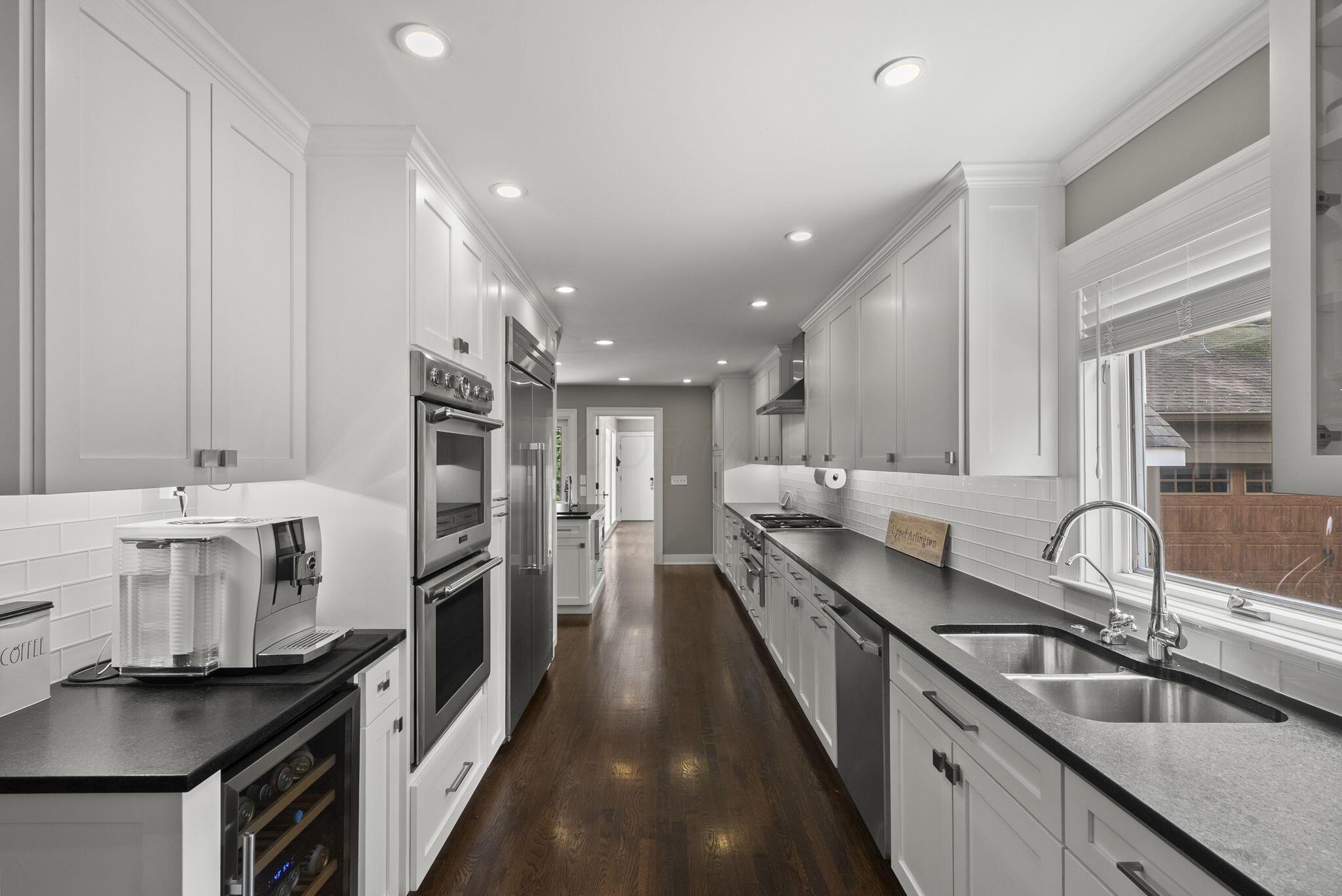 1851 Berkshire Road Property Photo 9