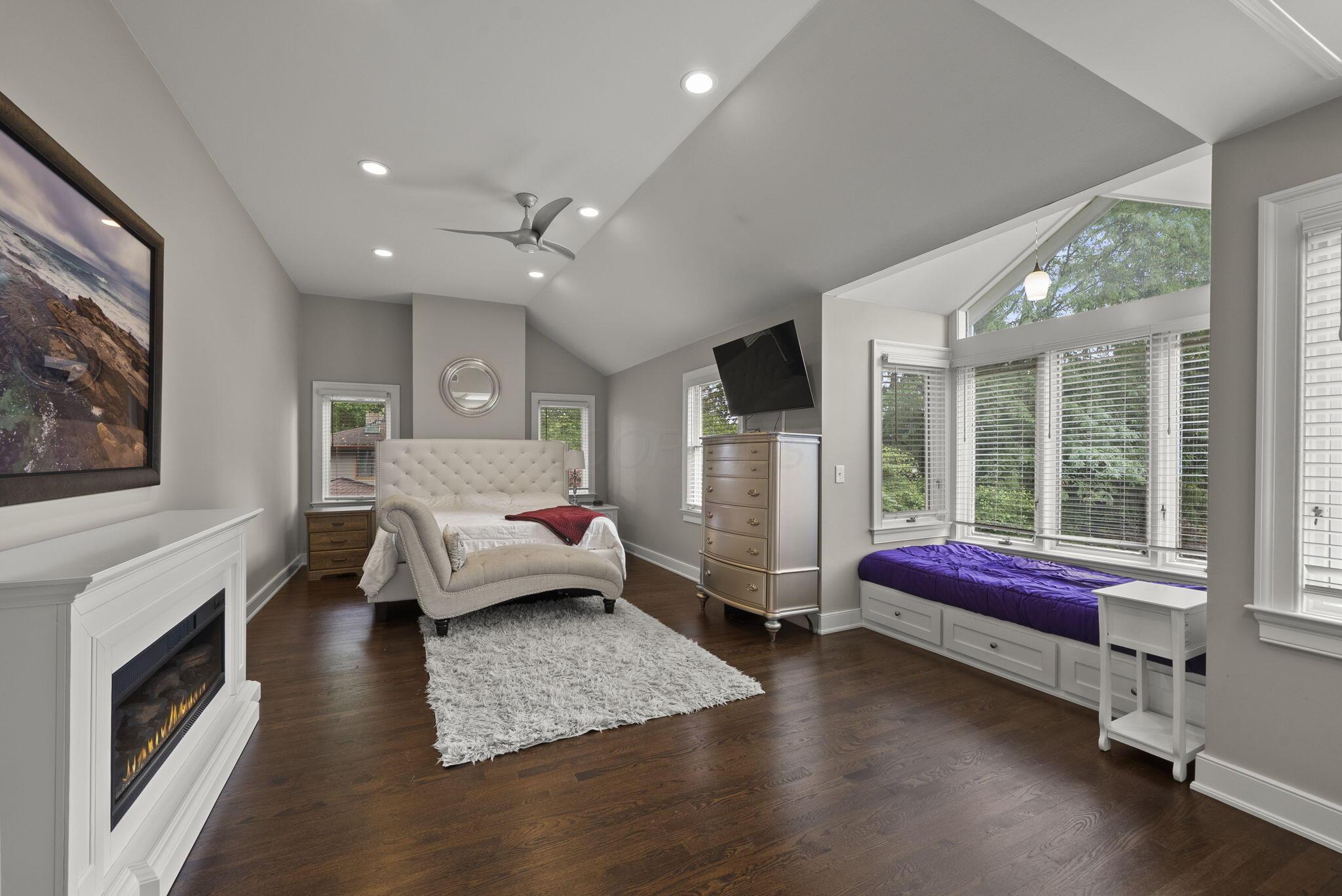1851 Berkshire Road Property Photo 30