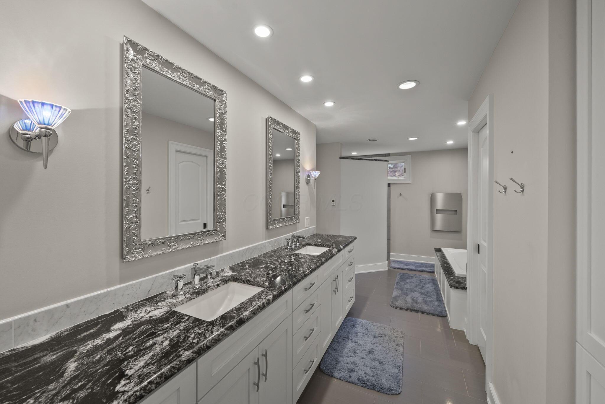 1851 Berkshire Road Property Photo 34