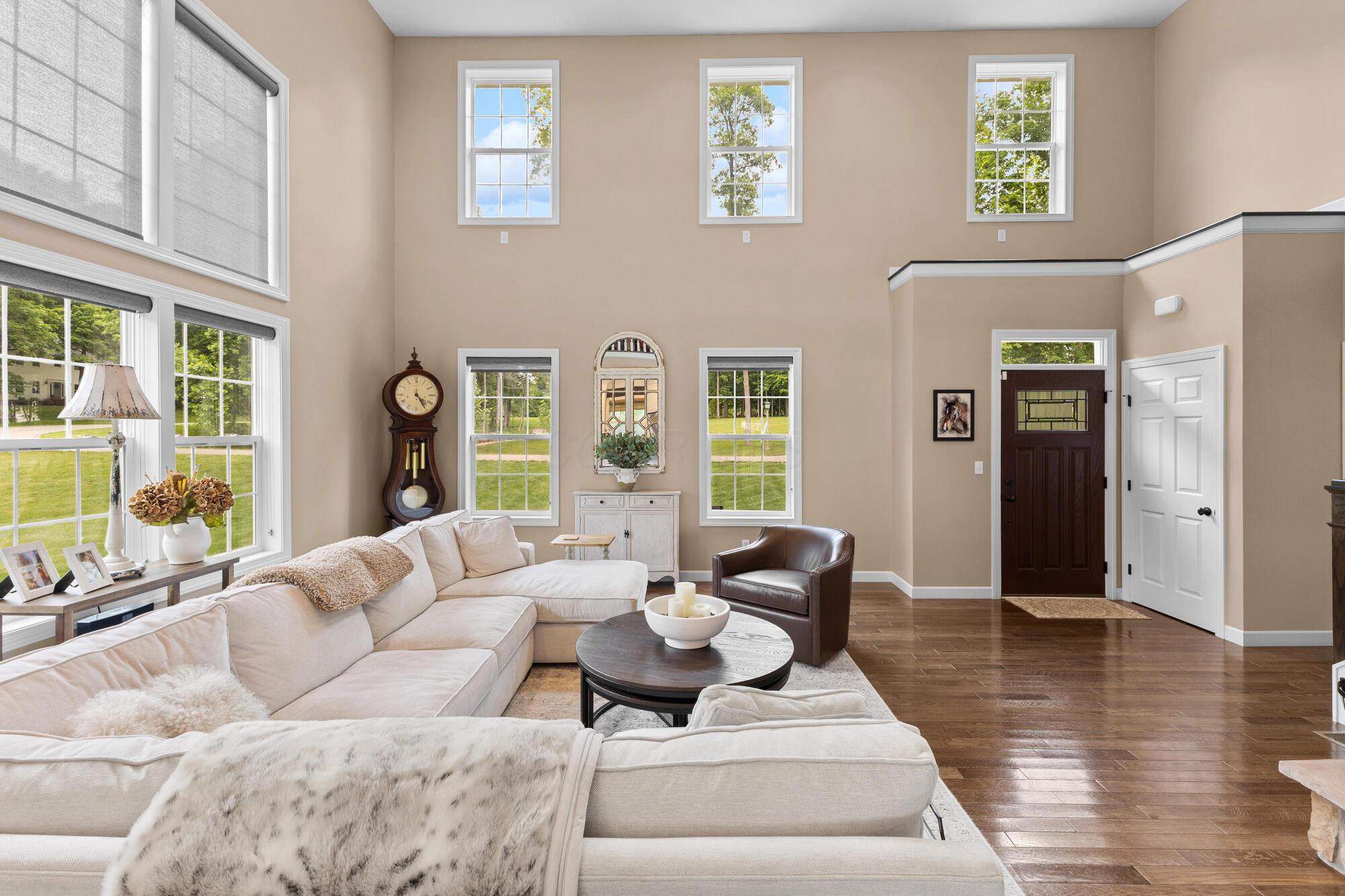 9596 Woodridge Circle Property Photo 11
