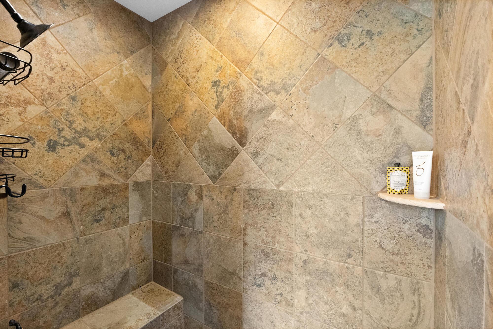 9596 Woodridge Circle Property Photo 32