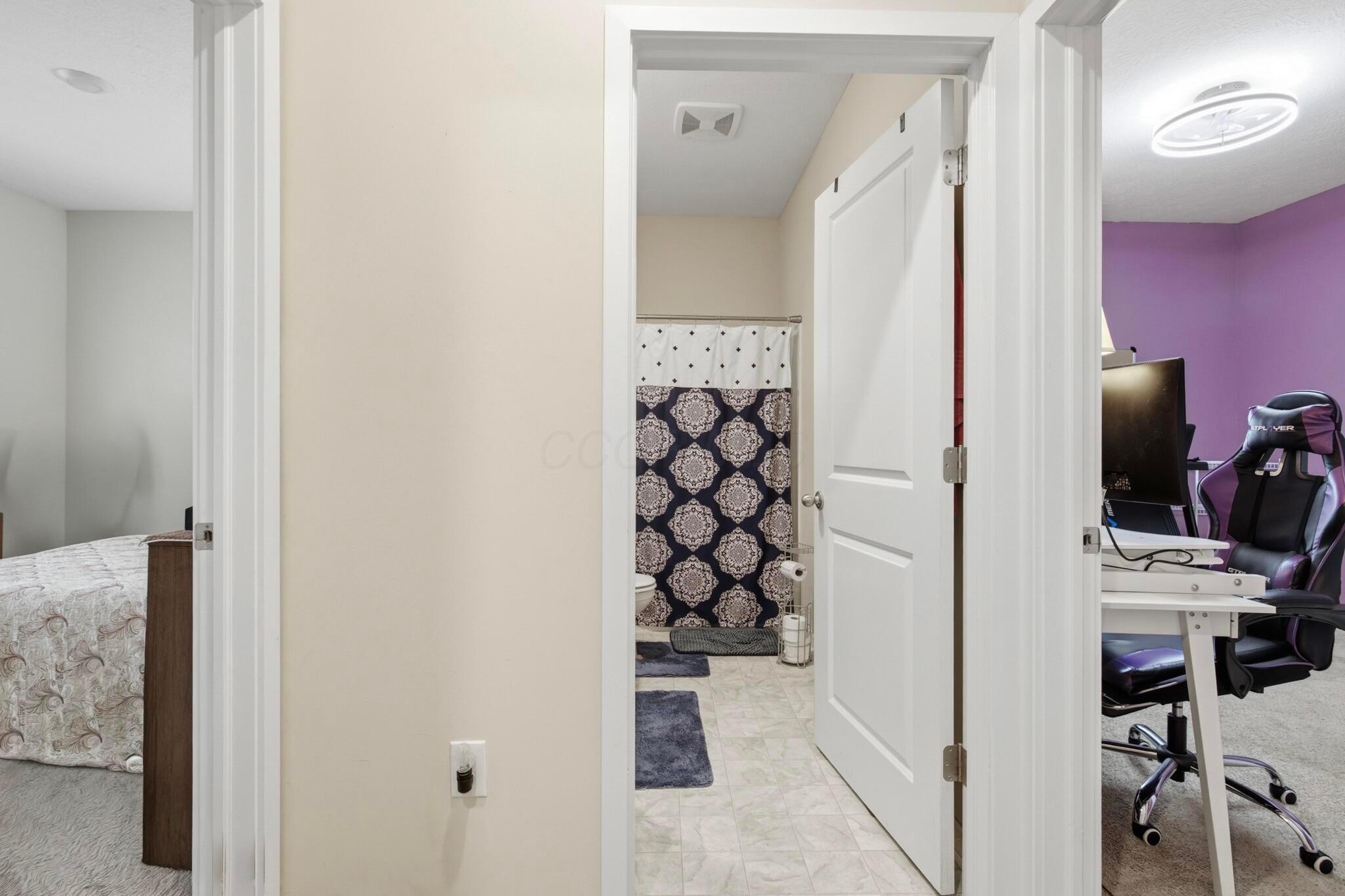 433 Sandburg Drive Property Photo 14