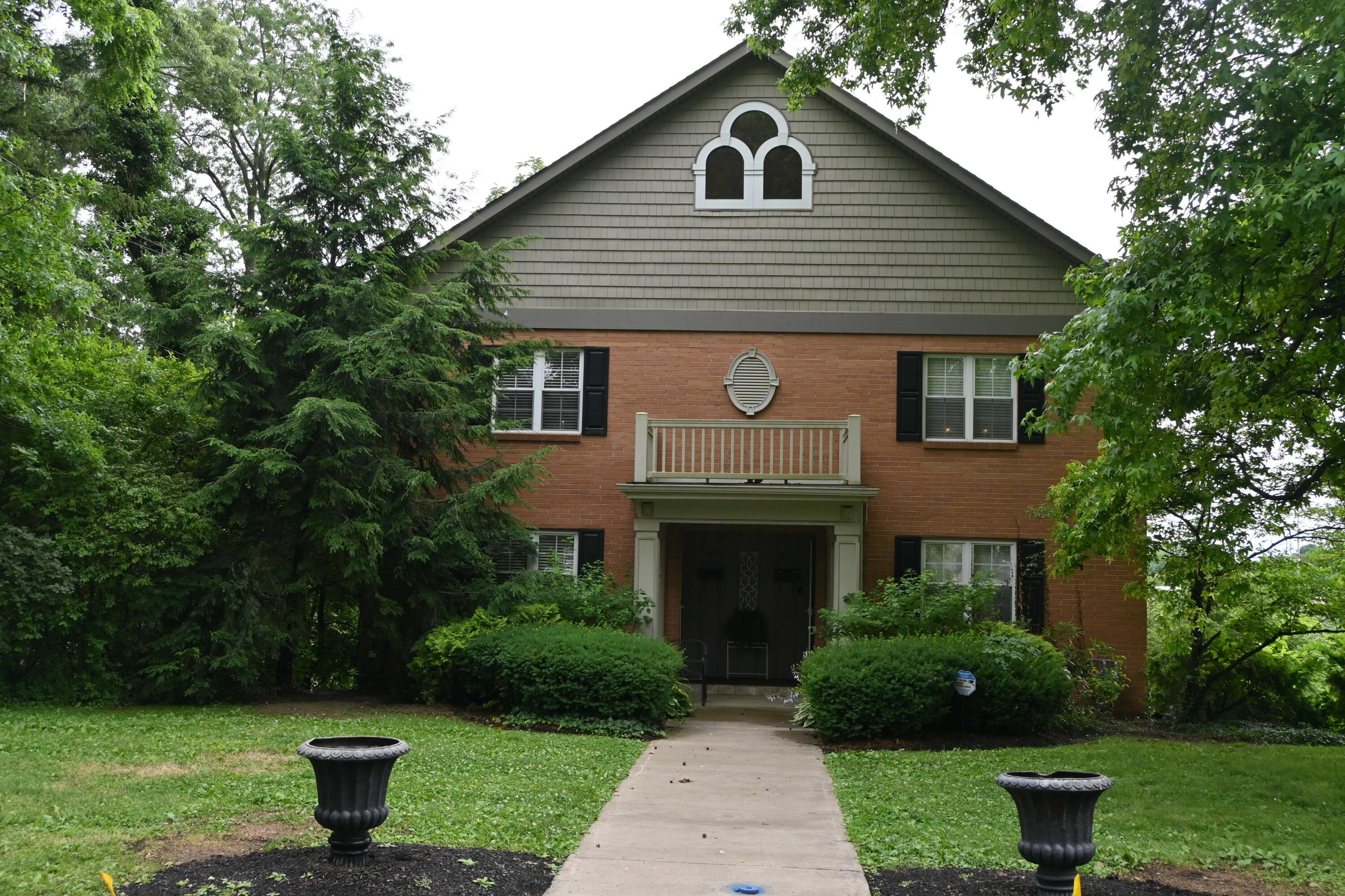 399 Merchant Street, 397