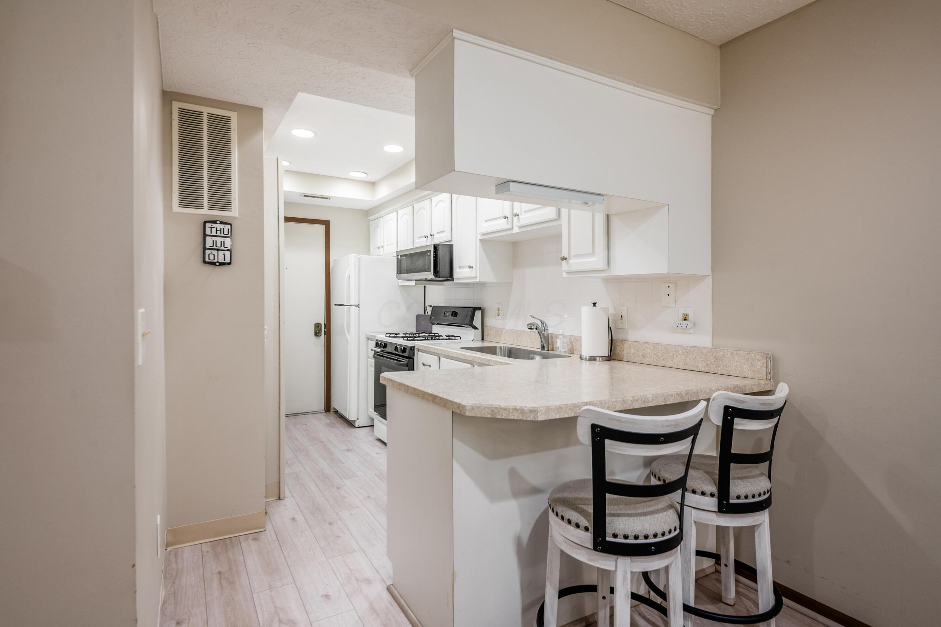 5000 Deer Forest Place, 5000 Property Photo 12