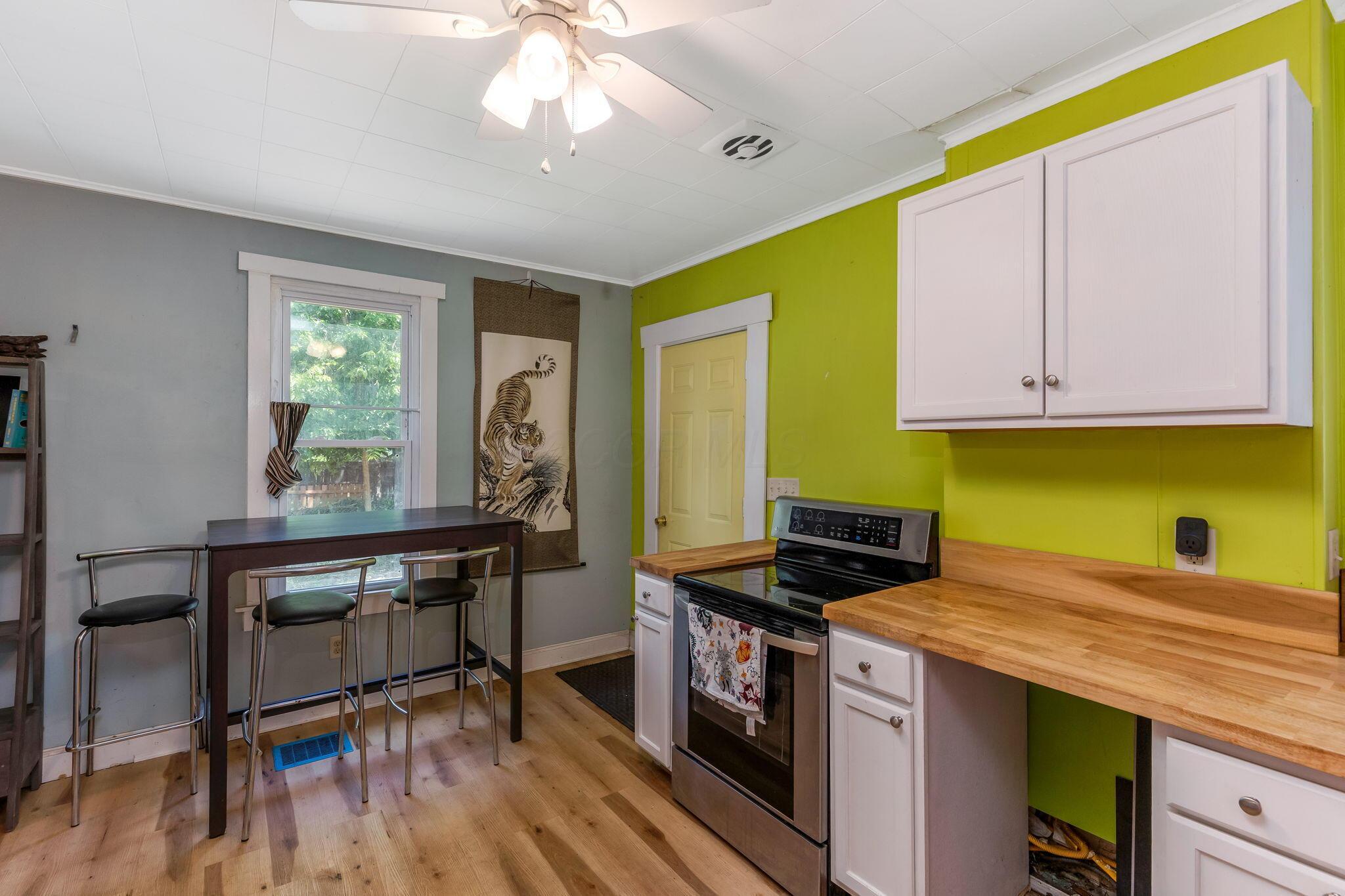 751 Campbell Avenue Property Photo 18