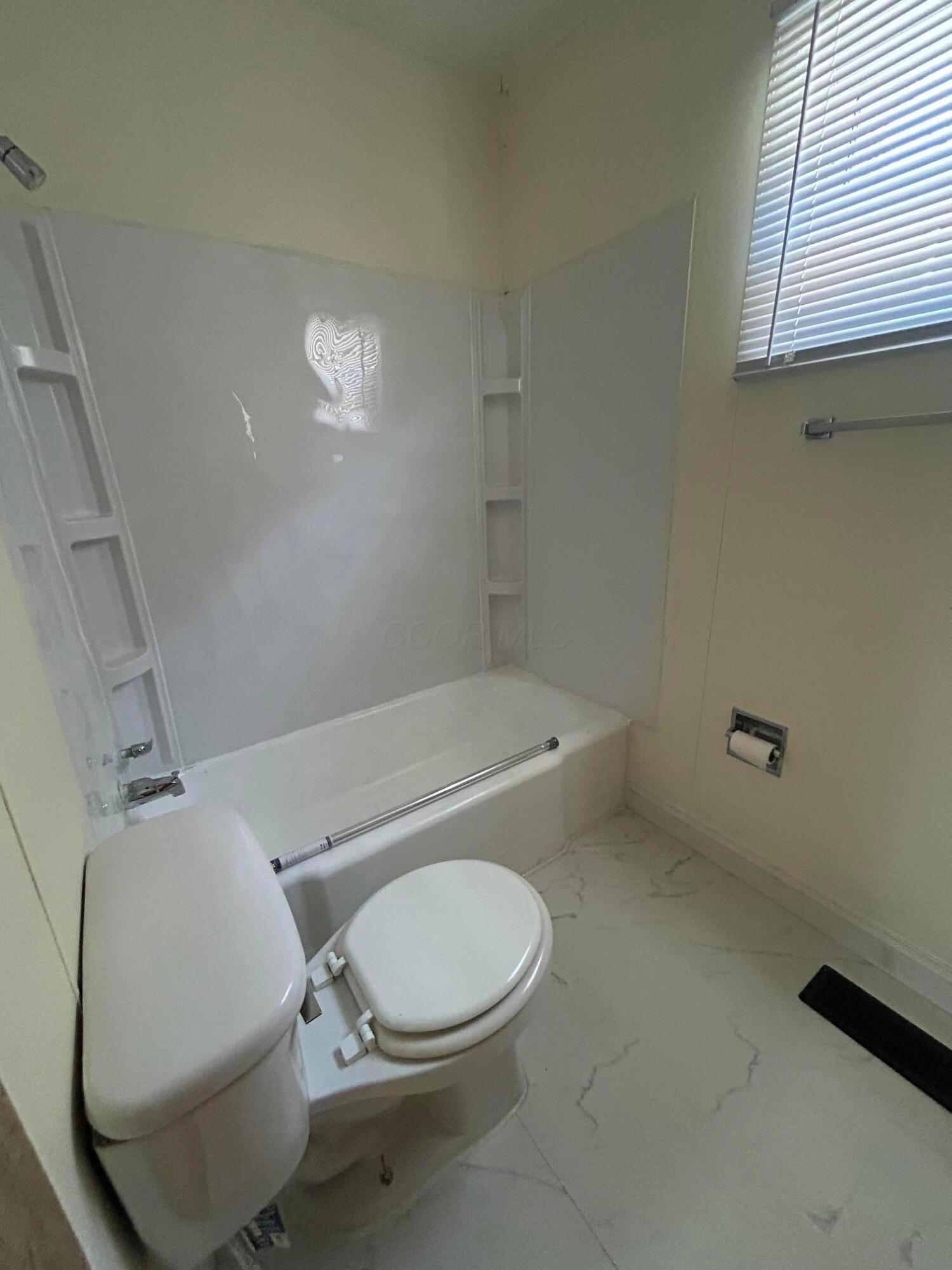 329 E 12th Avenue Property Photo 6