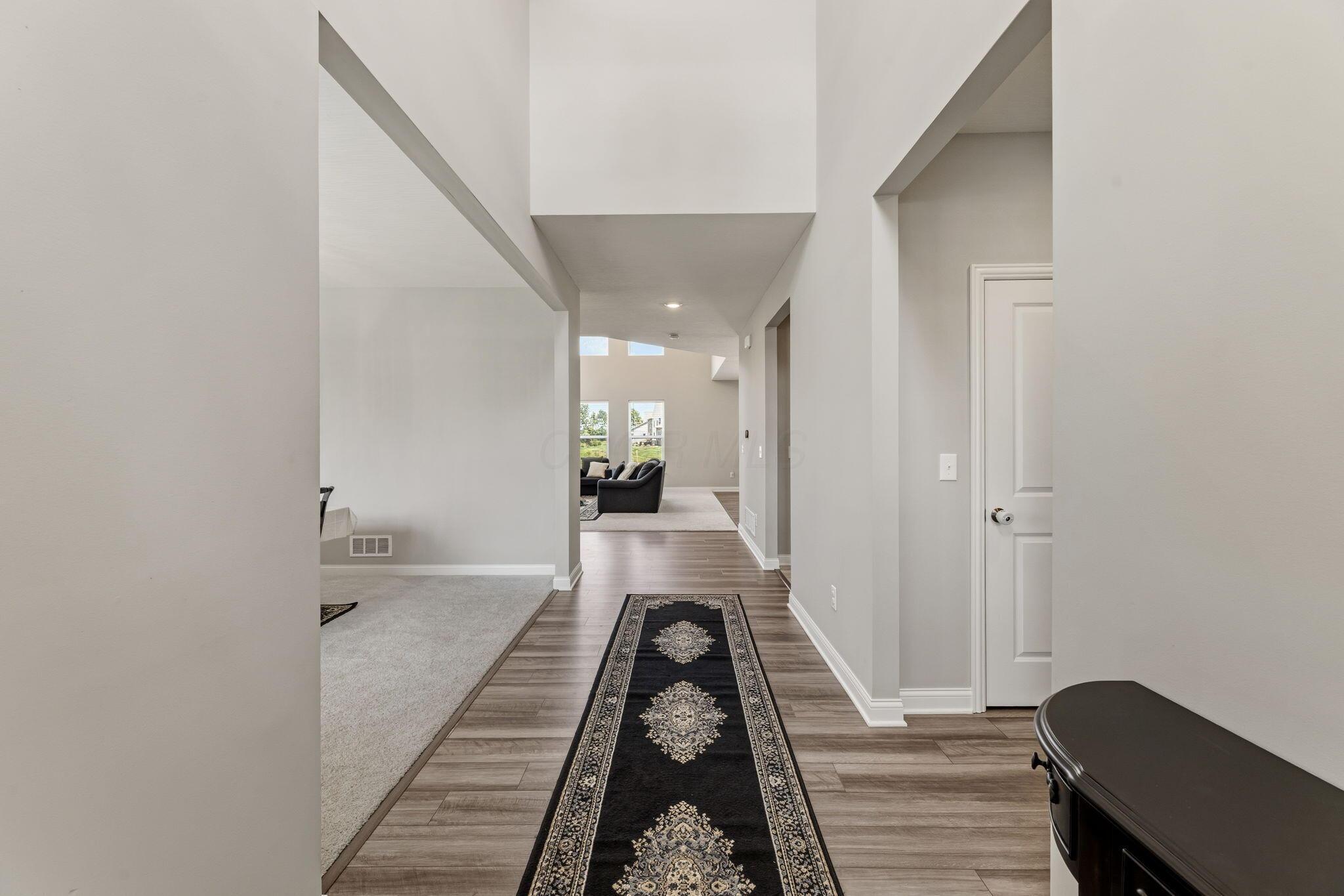 1405 Sand Dome Way Property Photo 2