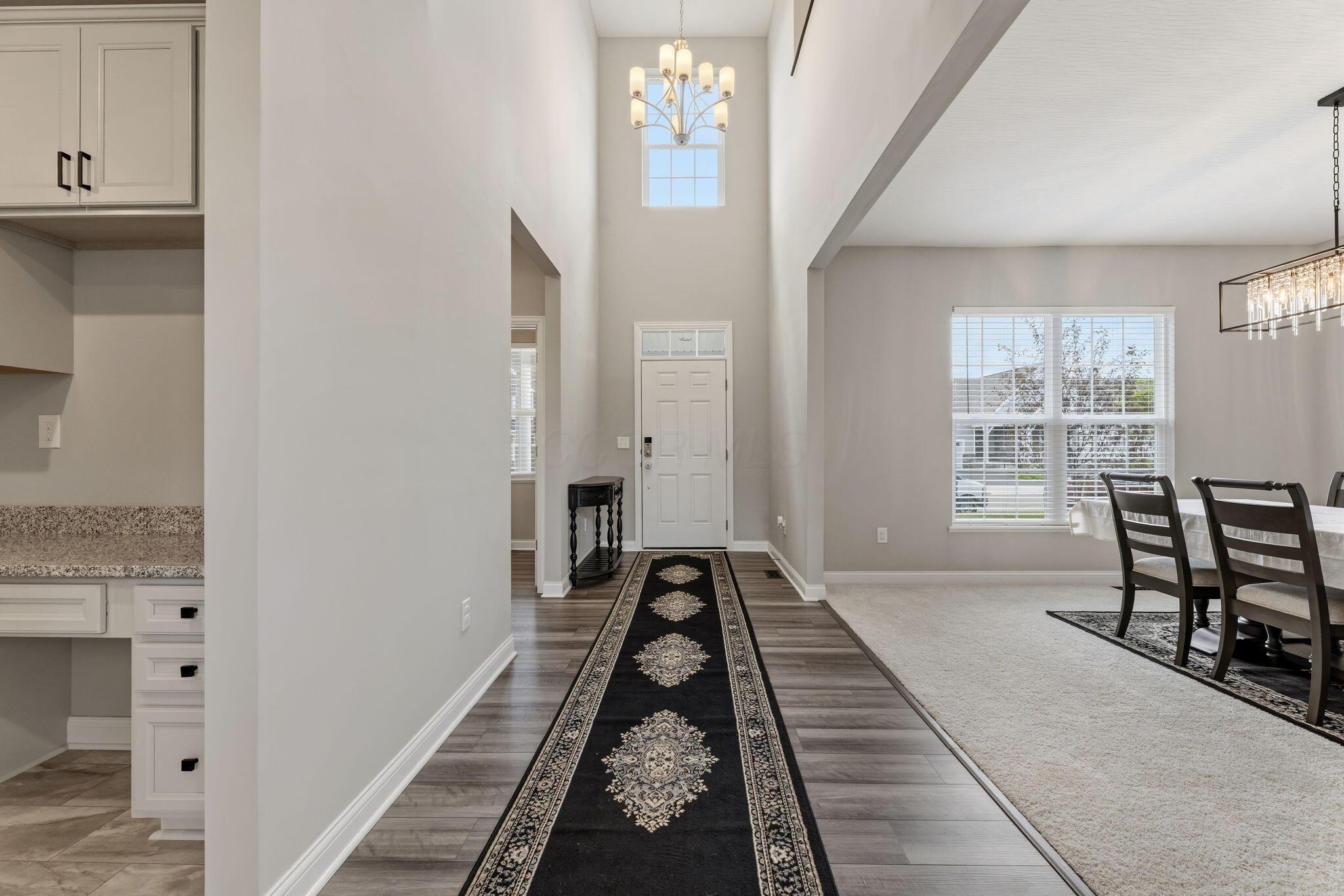 1405 Sand Dome Way Property Photo 4