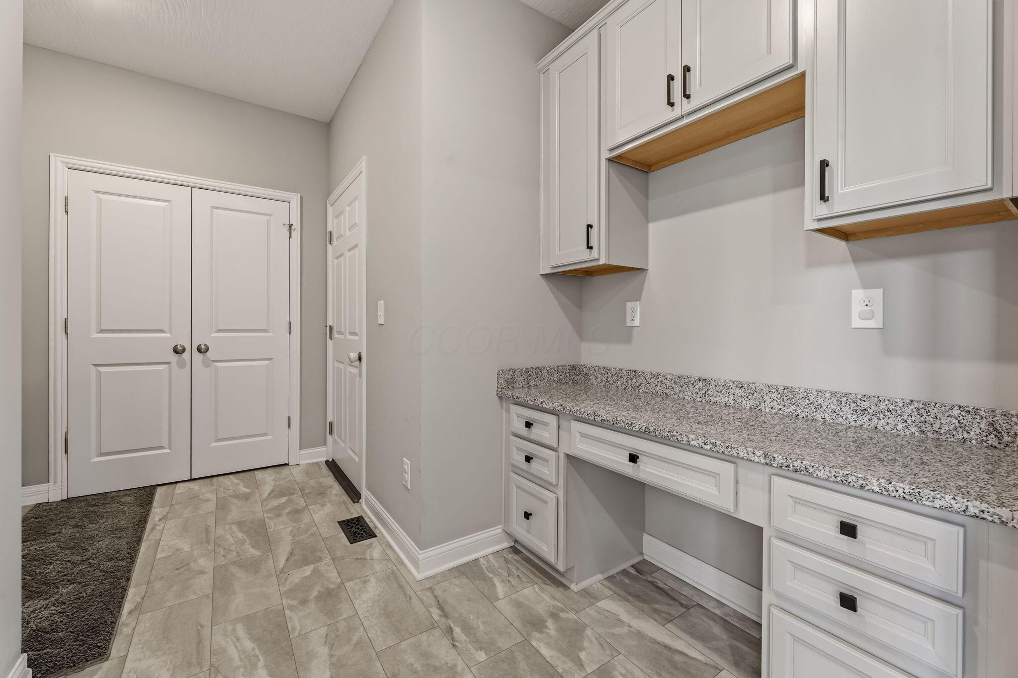 1405 Sand Dome Way Property Photo 5