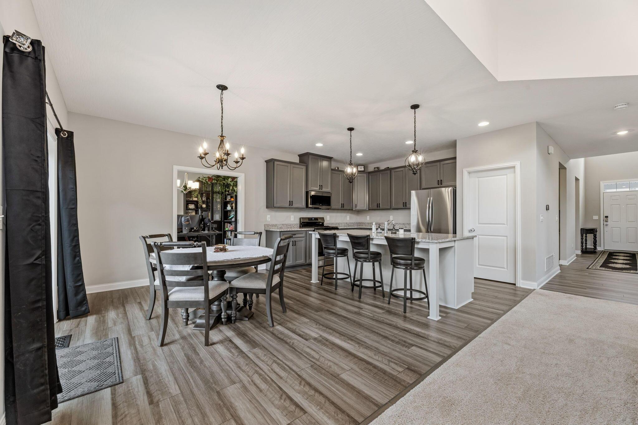 1405 Sand Dome Way Property Photo 17
