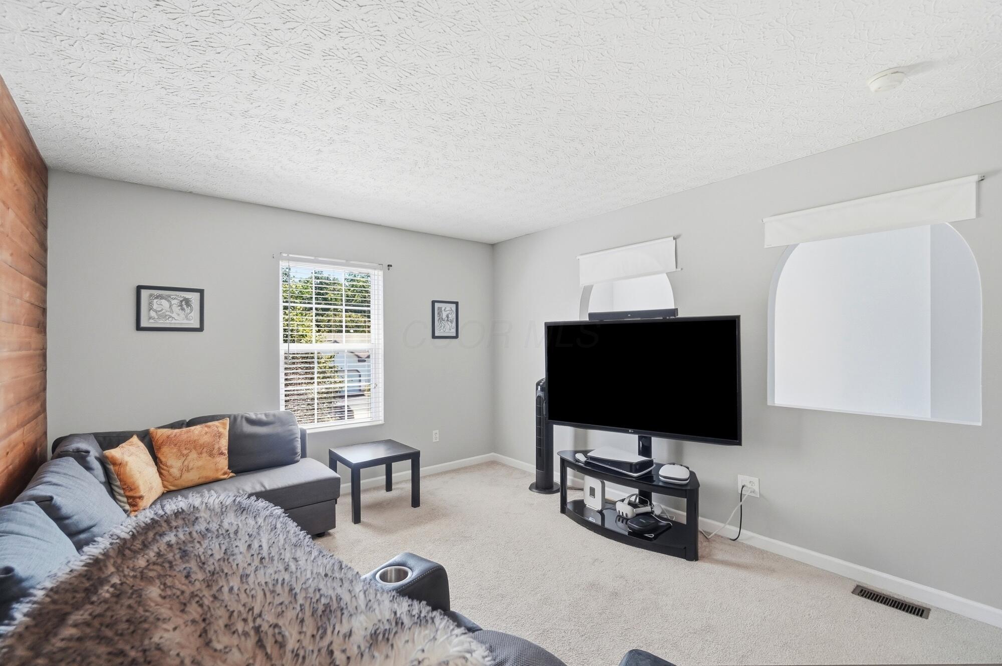 17 Tabilore Loop Property Photo 7