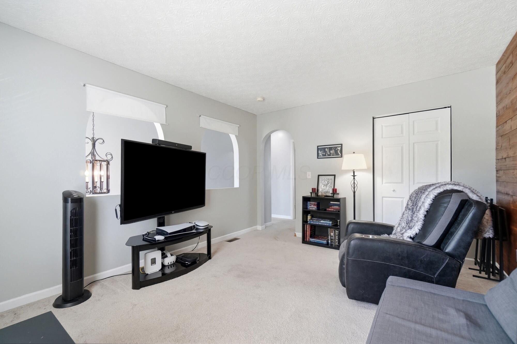 17 Tabilore Loop Property Photo 43