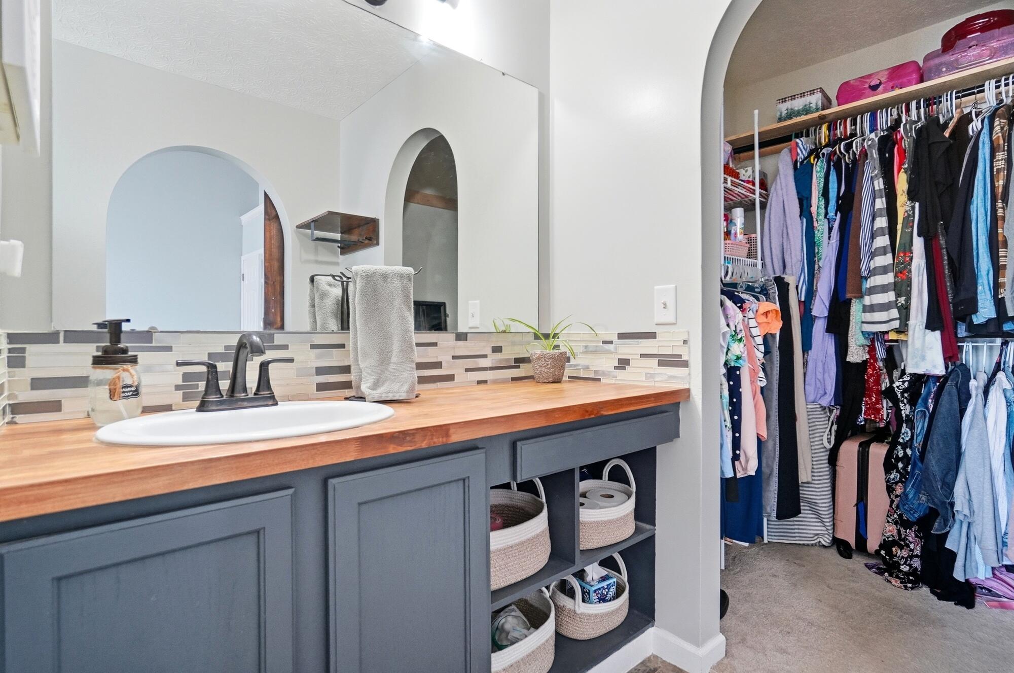 17 Tabilore Loop Property Photo 48
