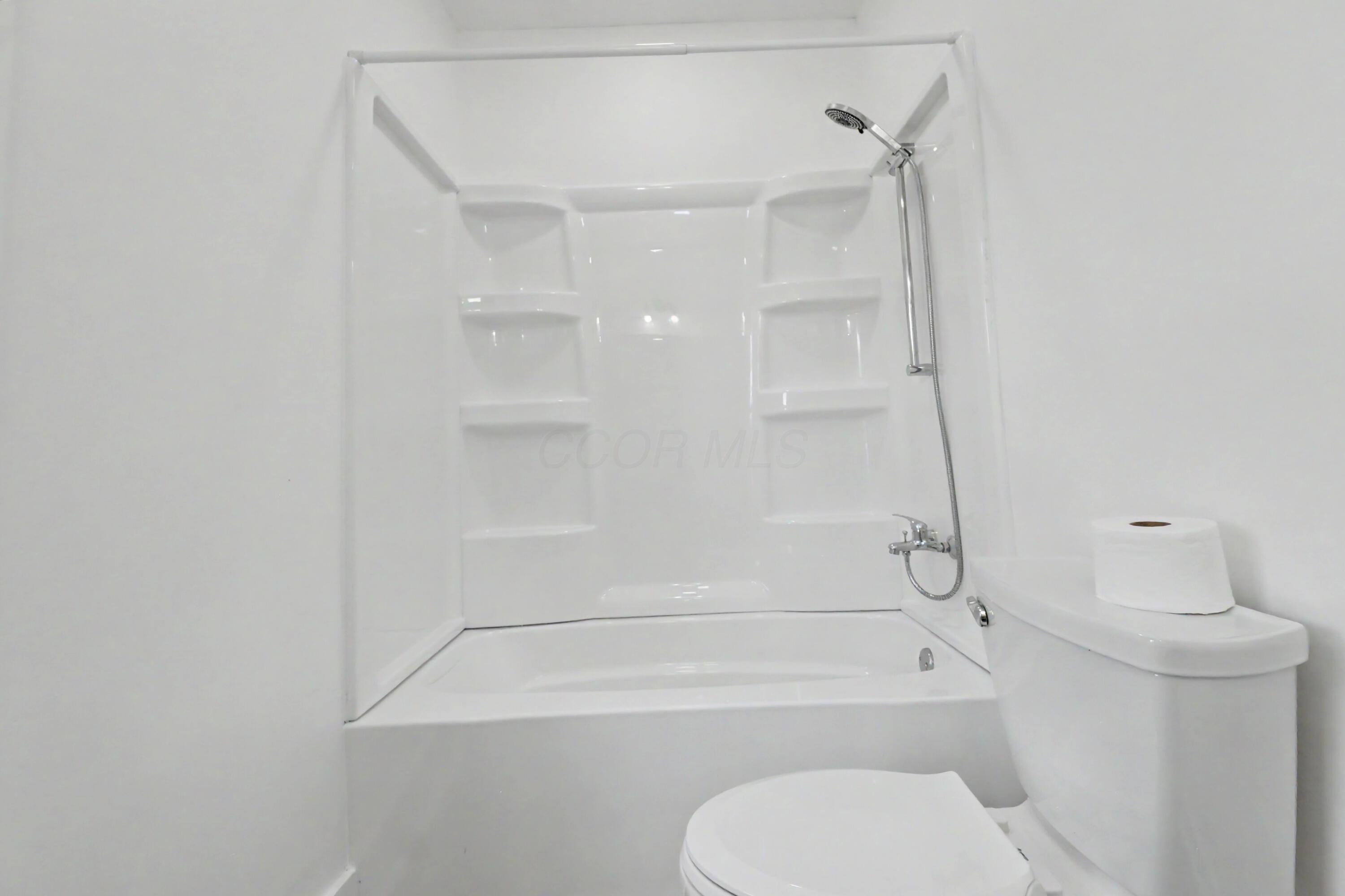 307 Park Avenue Property Photo 8