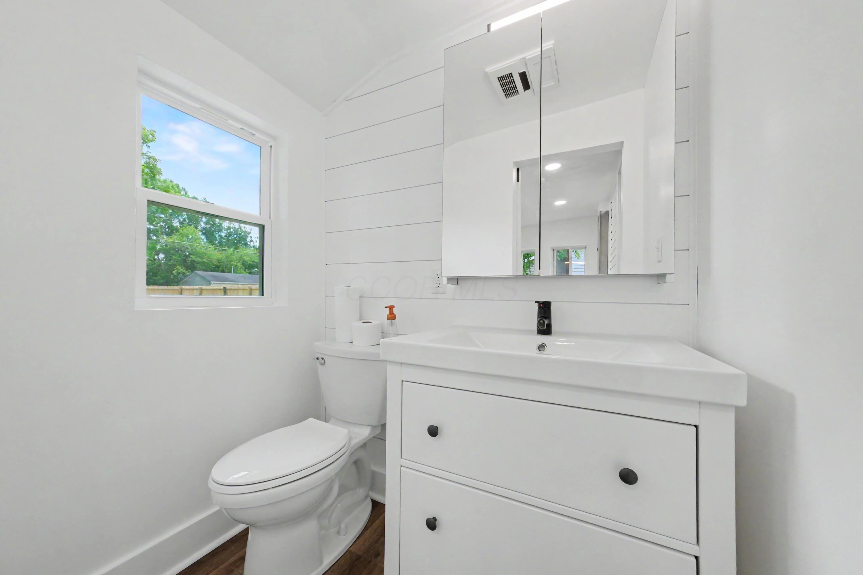 307 Park Avenue Property Photo 9