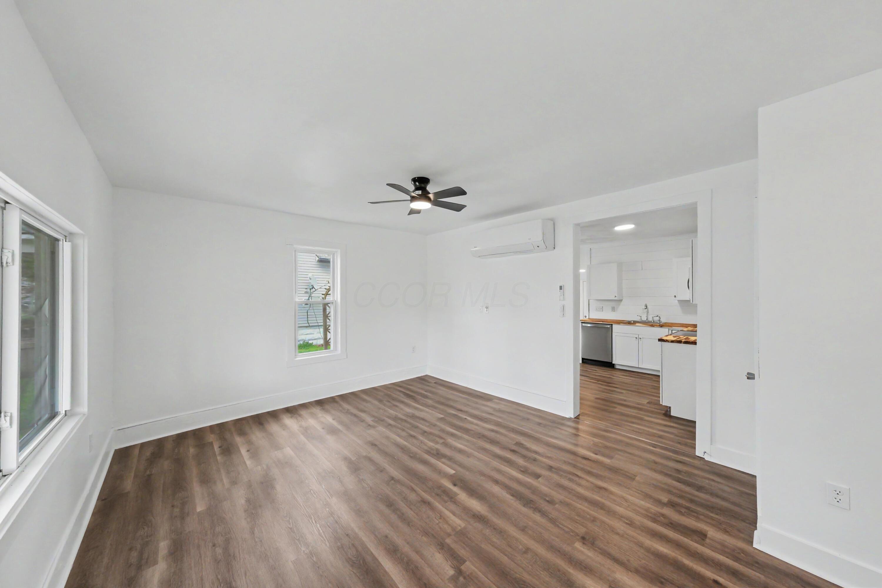 307 Park Avenue Property Photo 14