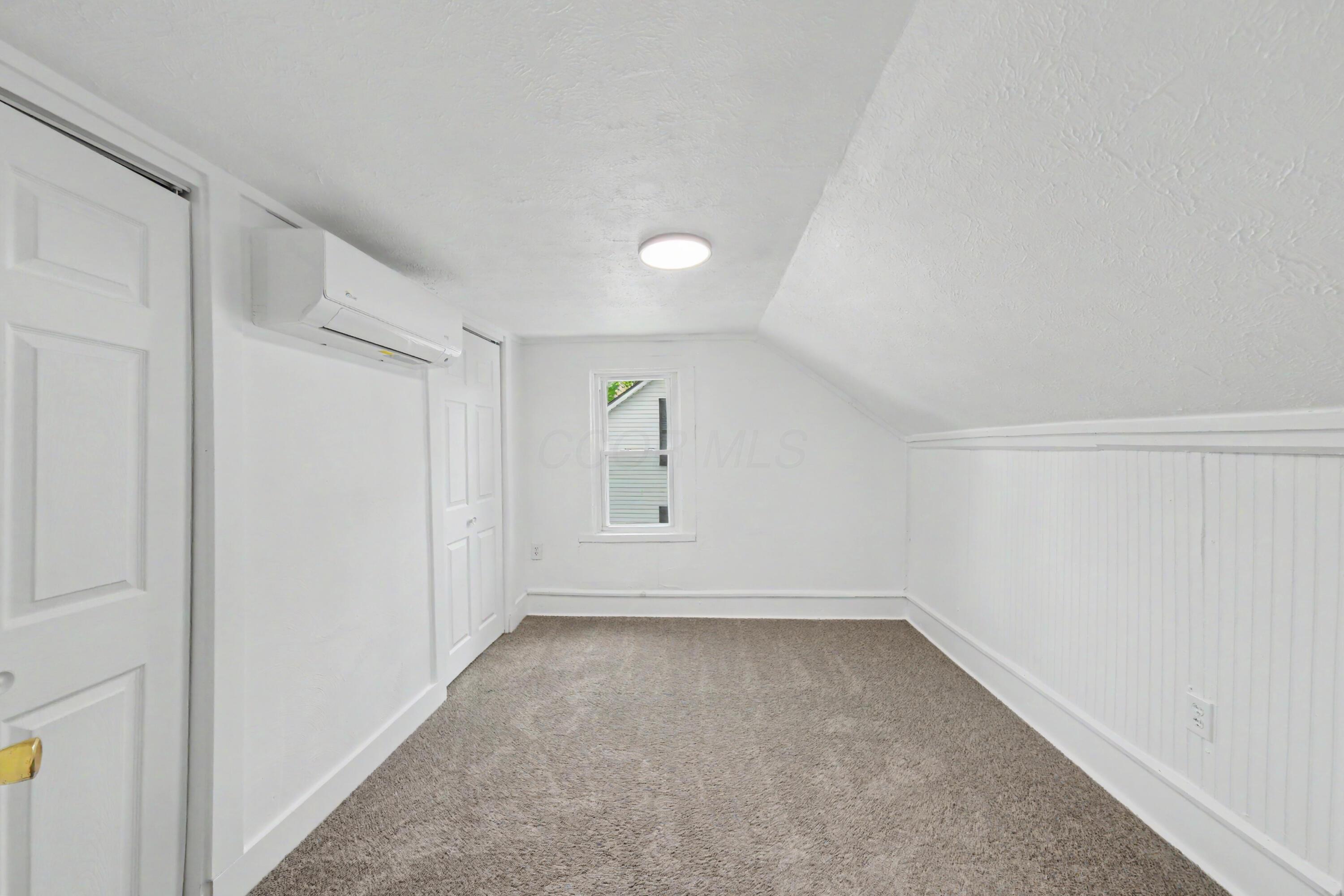 307 Park Avenue Property Photo 19