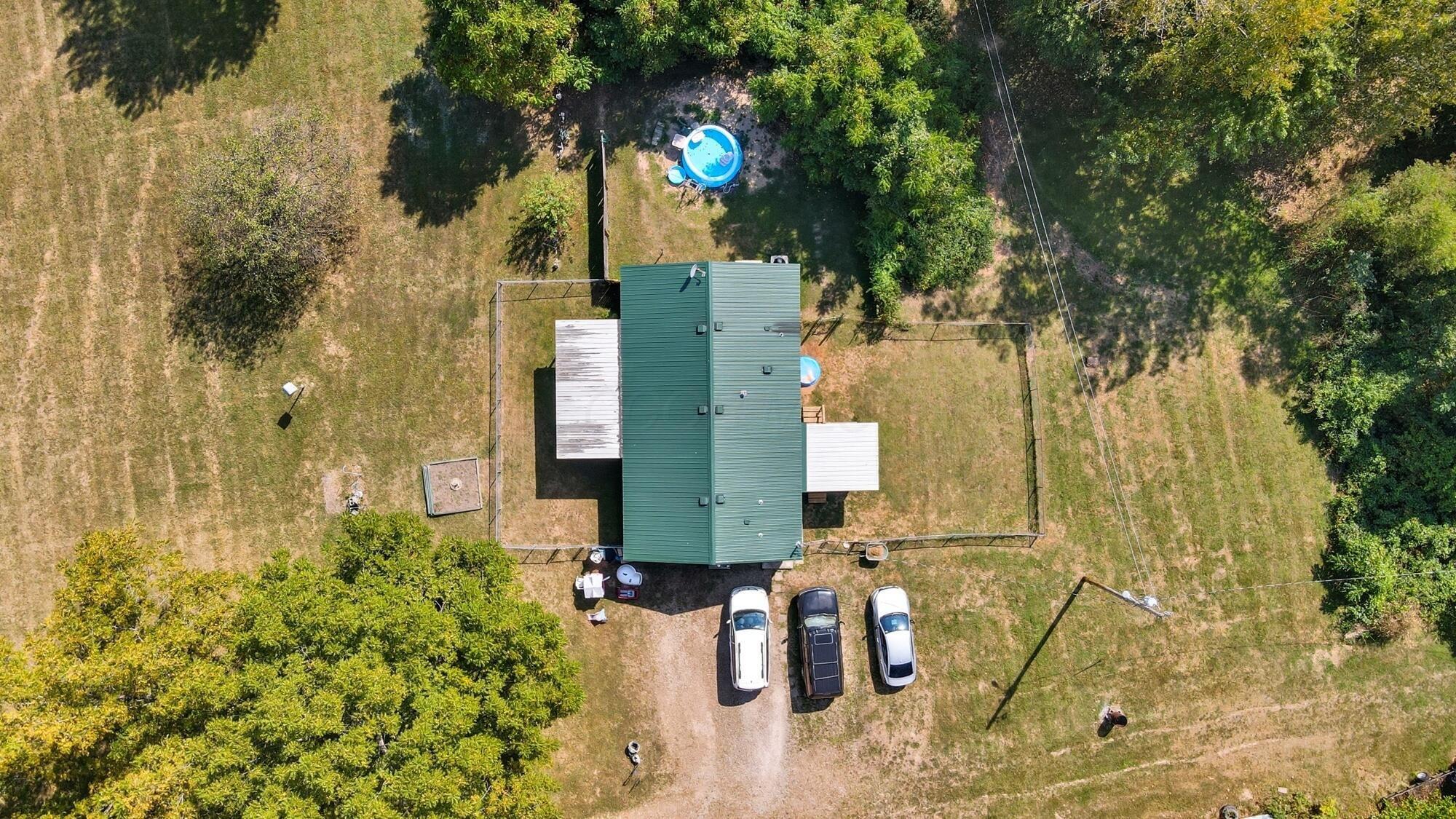 12499 Tarlton Road Property Photo 2