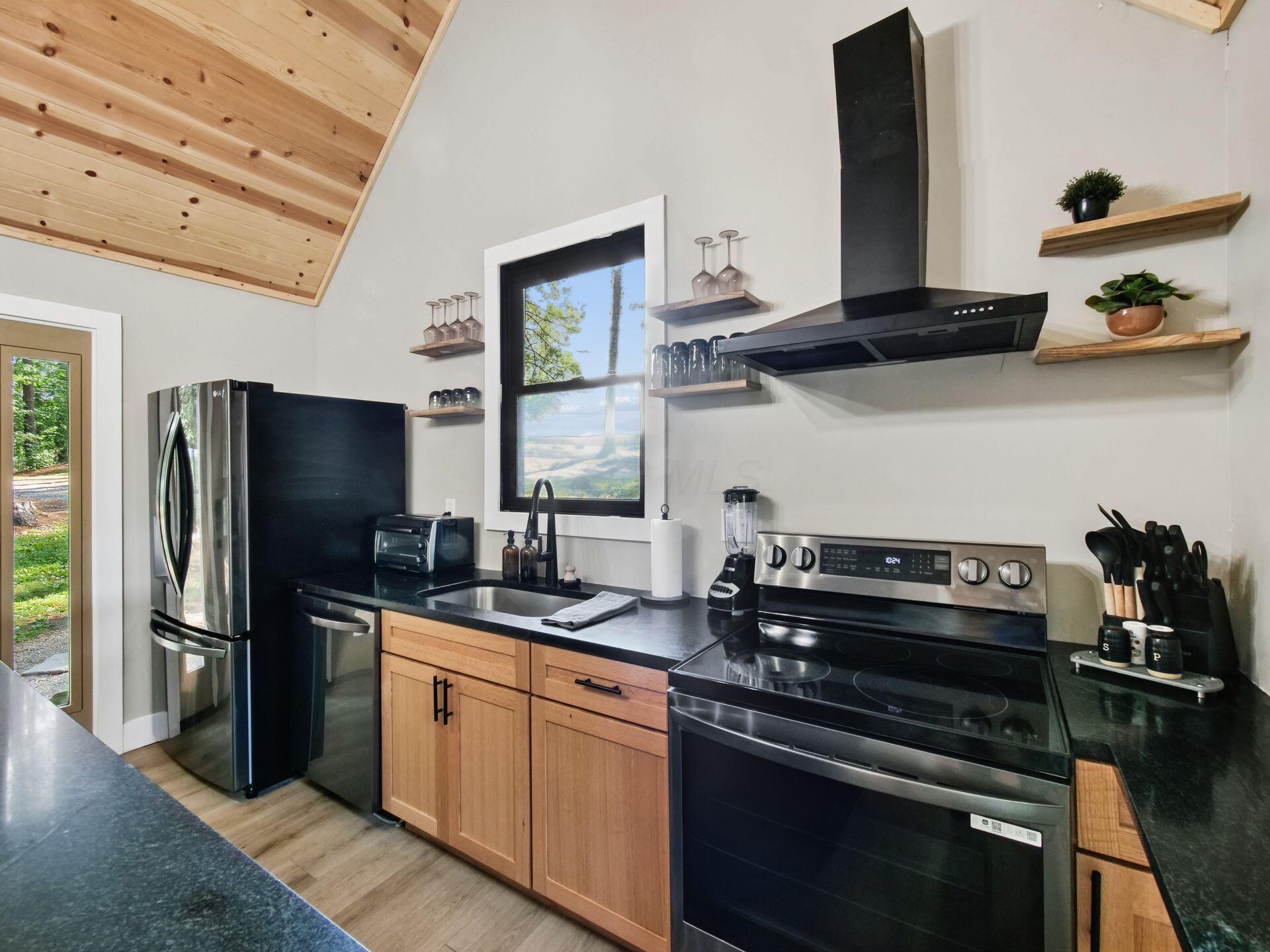 11139 Helber Road Property Photo 13